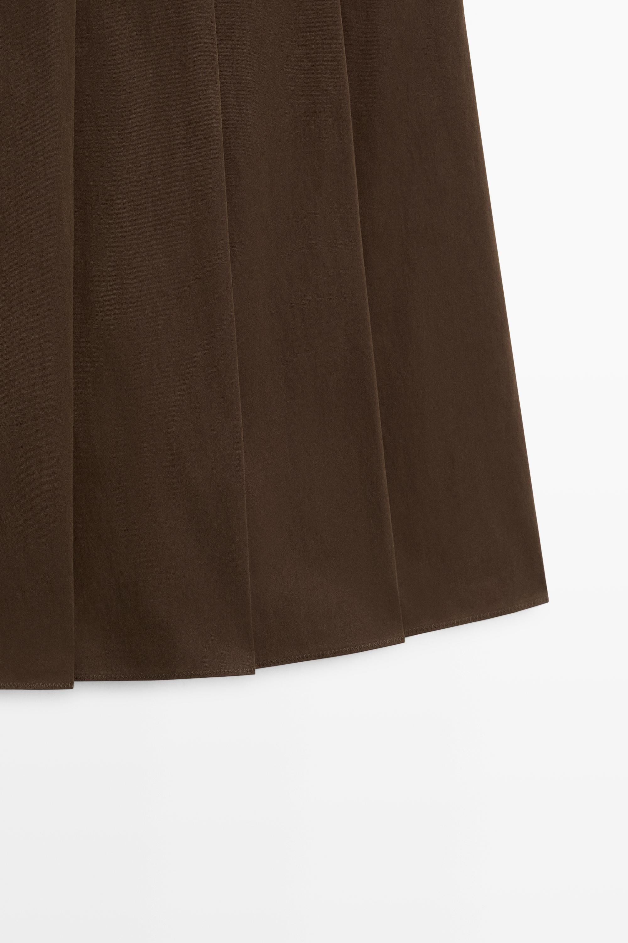 Pleated midi skirt with leather detail — Chocolate