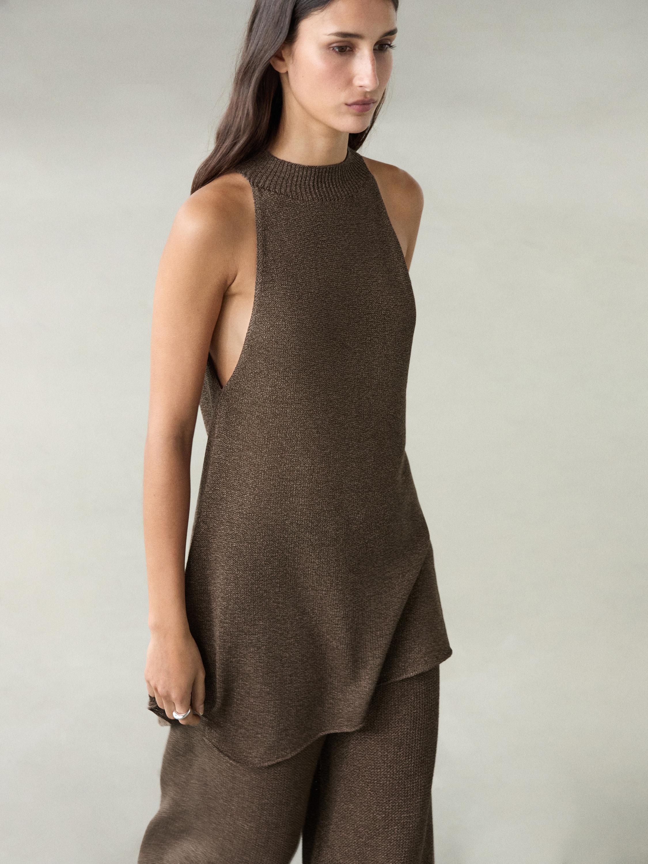 Total look asymmetric halter knit top — BROWN