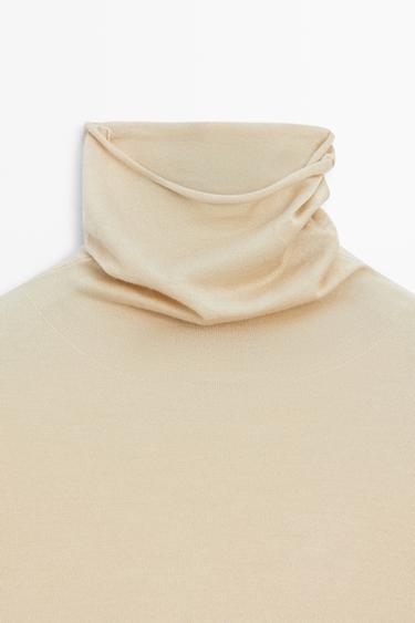 Long 100% silk turtleneck sweater — Light Beige 9
