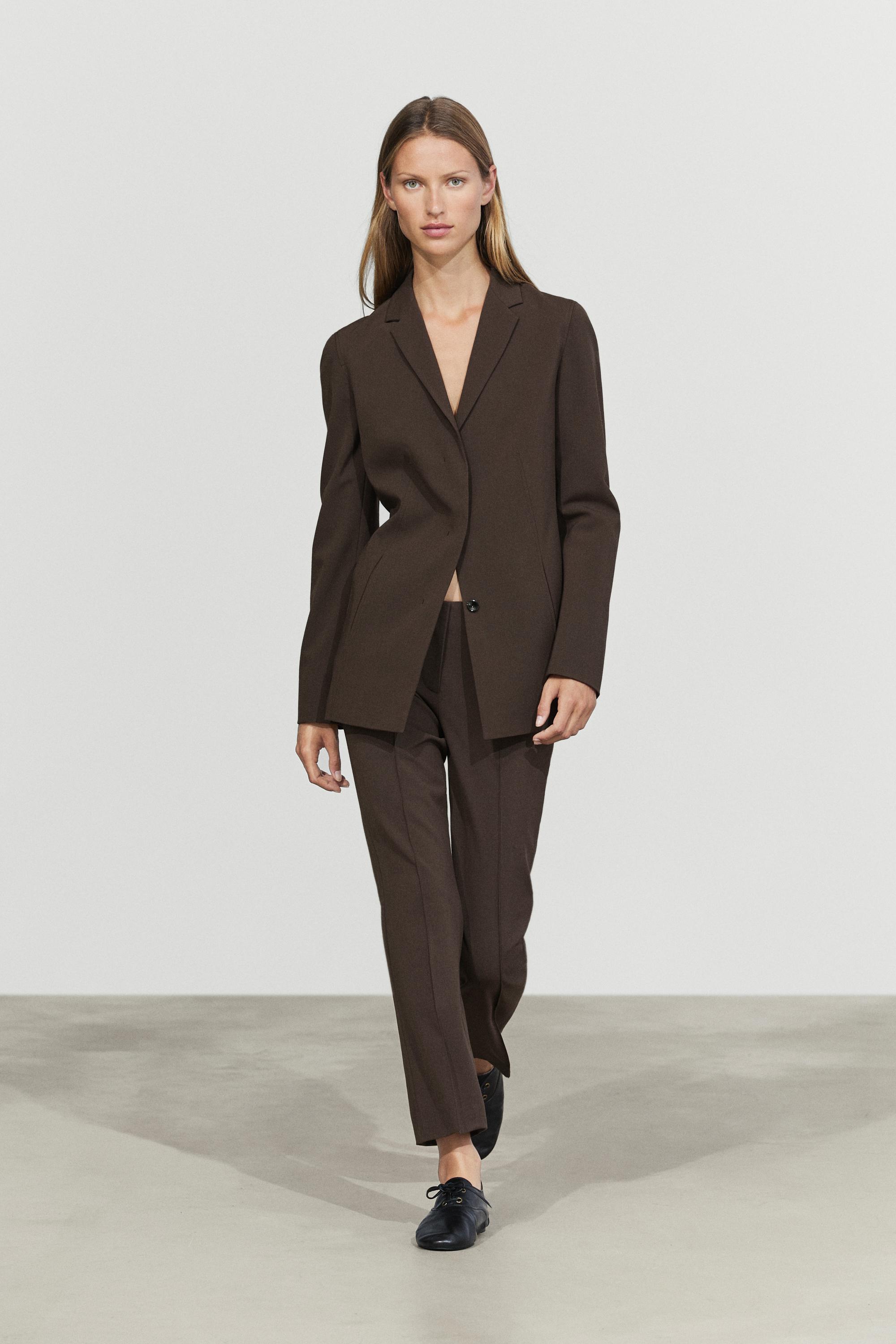 Fluid wool-blend blazer