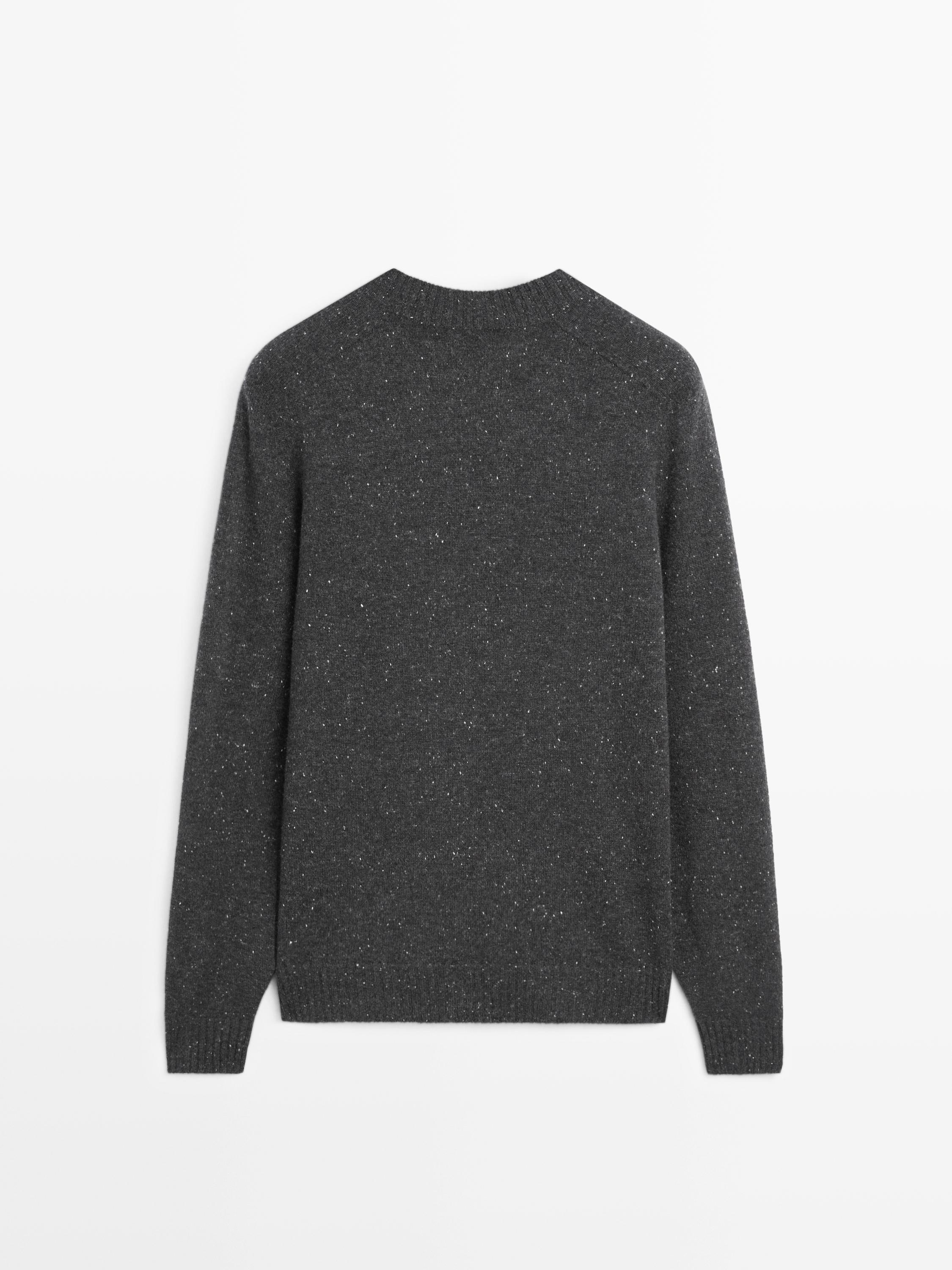 100% wool round neck jumper