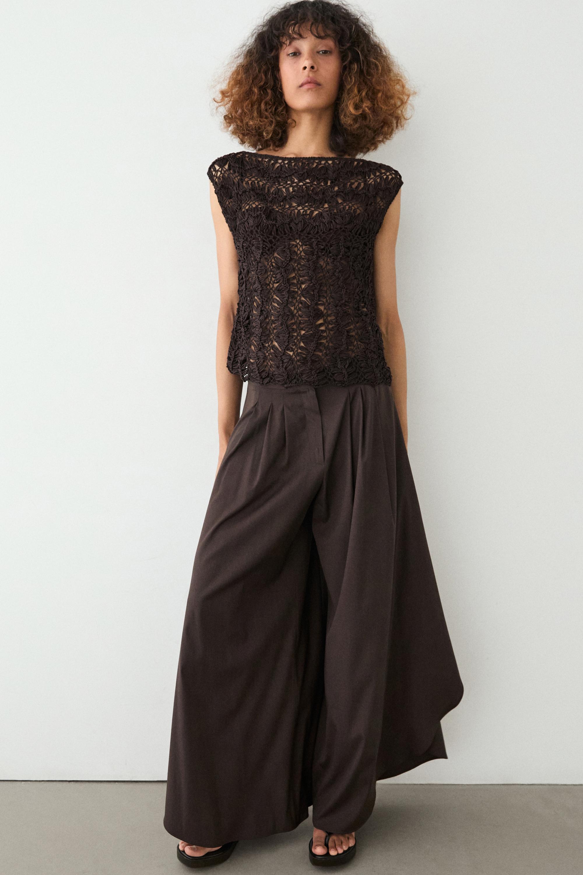 Crochet knit top — BROWN
