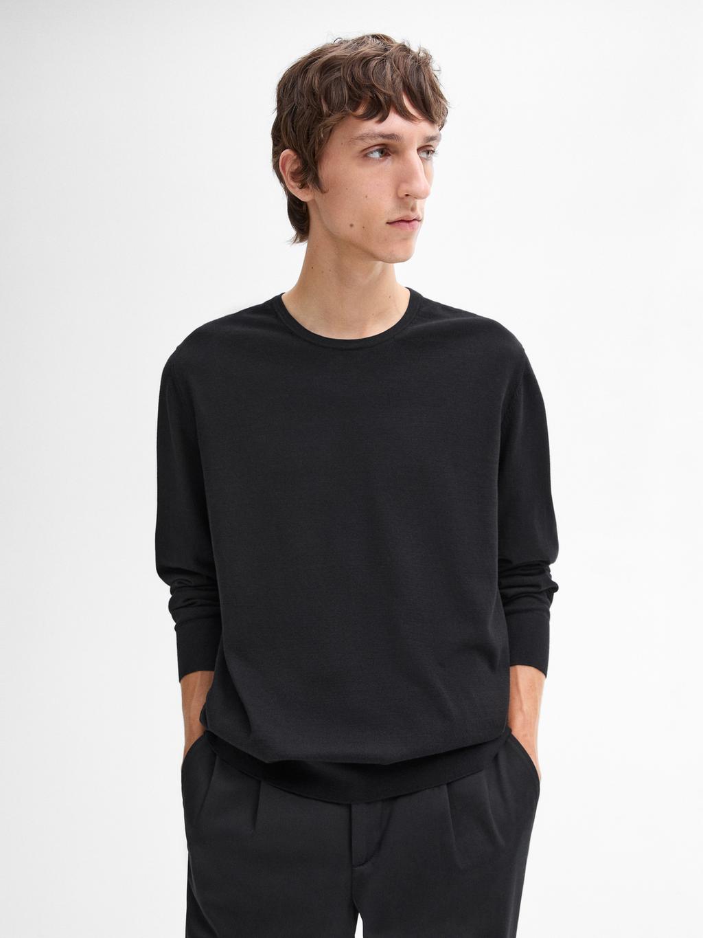 คอกลม - Massimo Dutti