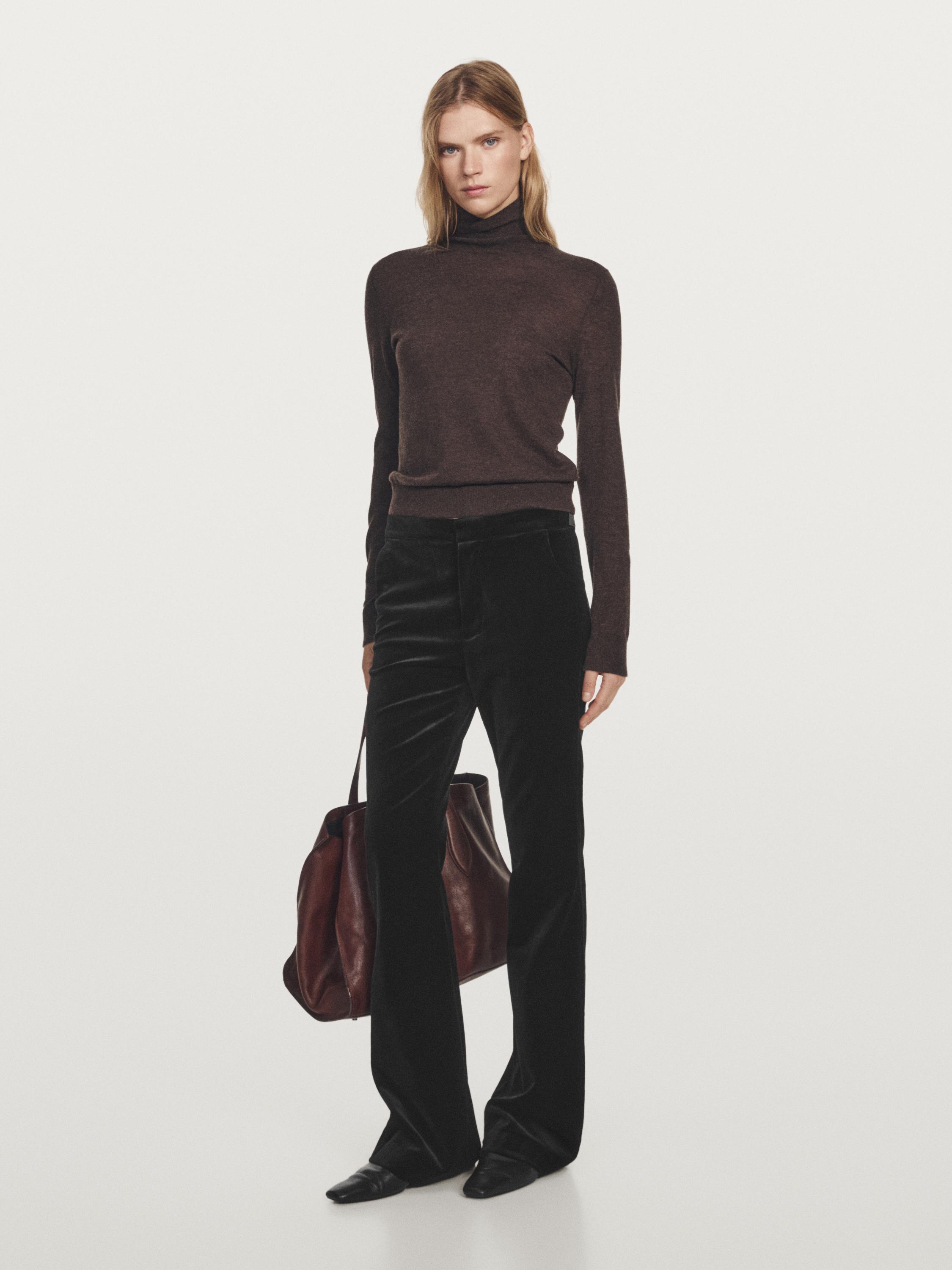 Calças de veludo skinny flare fit
