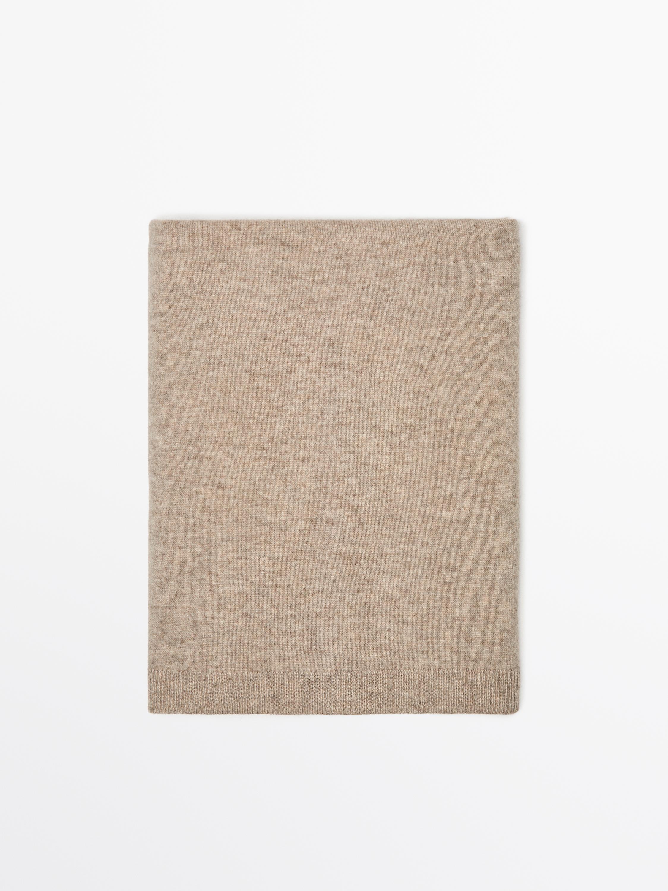 Fine wool blend scarf