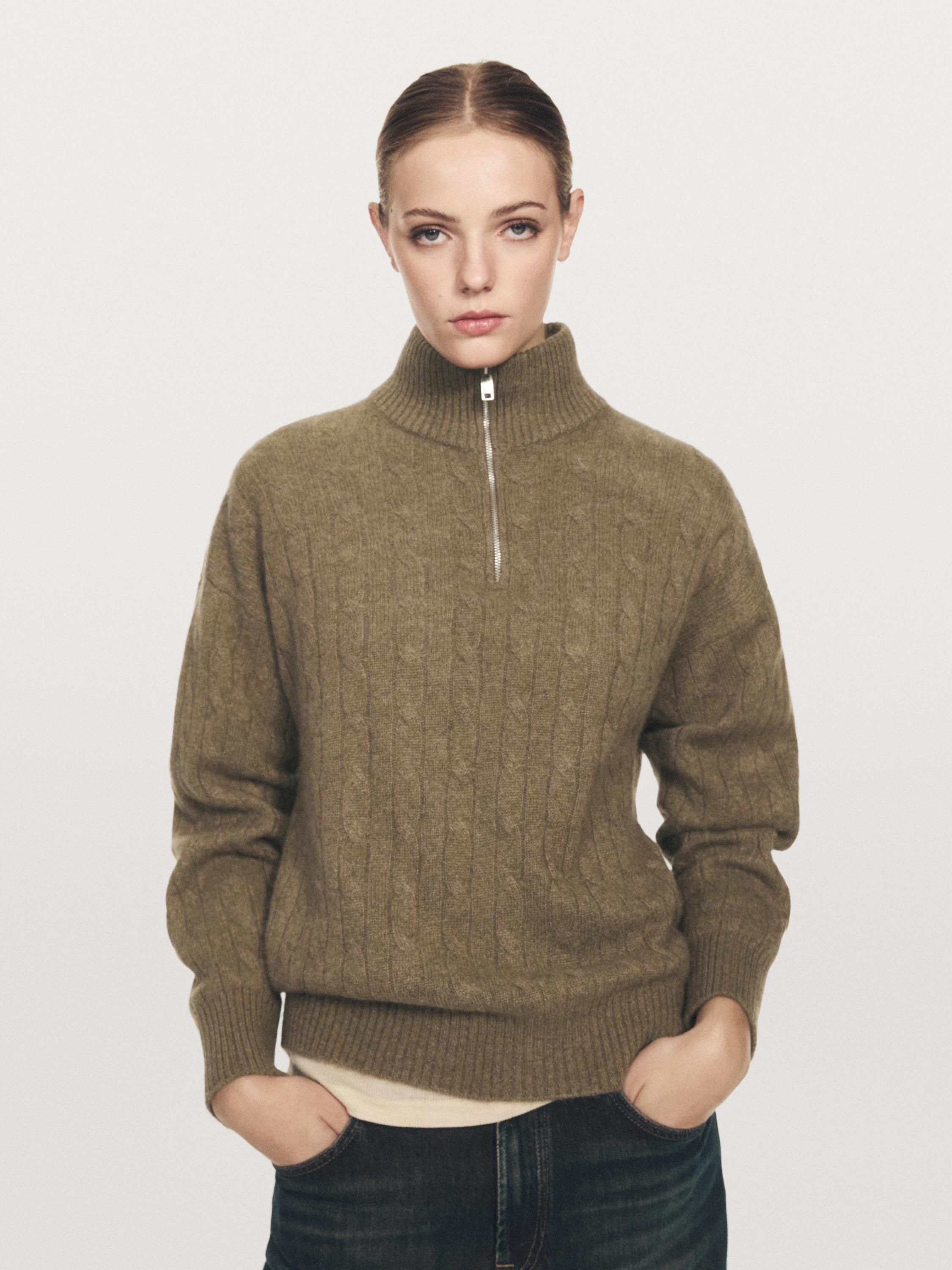 Пуловер от 100% кашмир с висока яка и цип