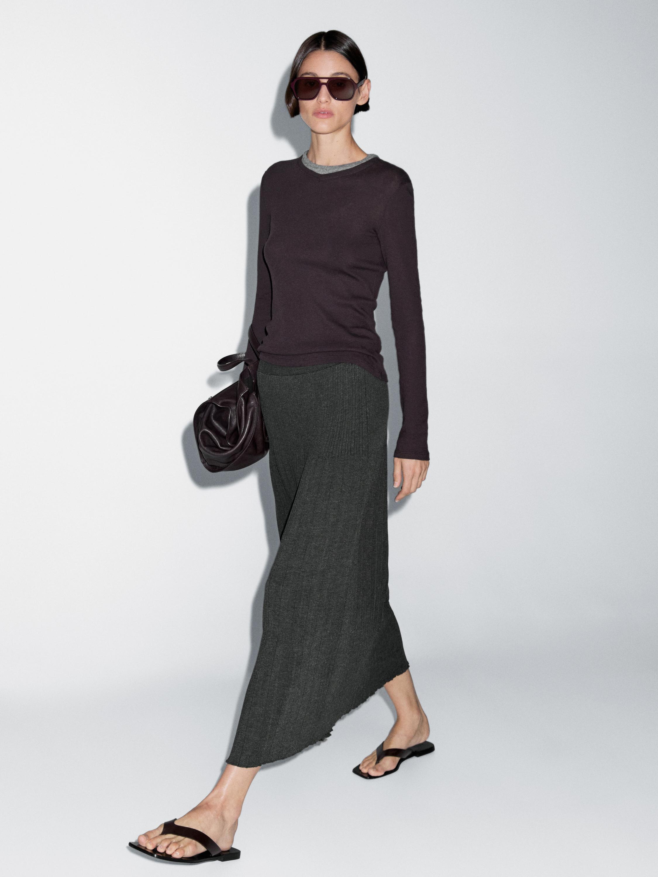 Pleated knit midi skirt