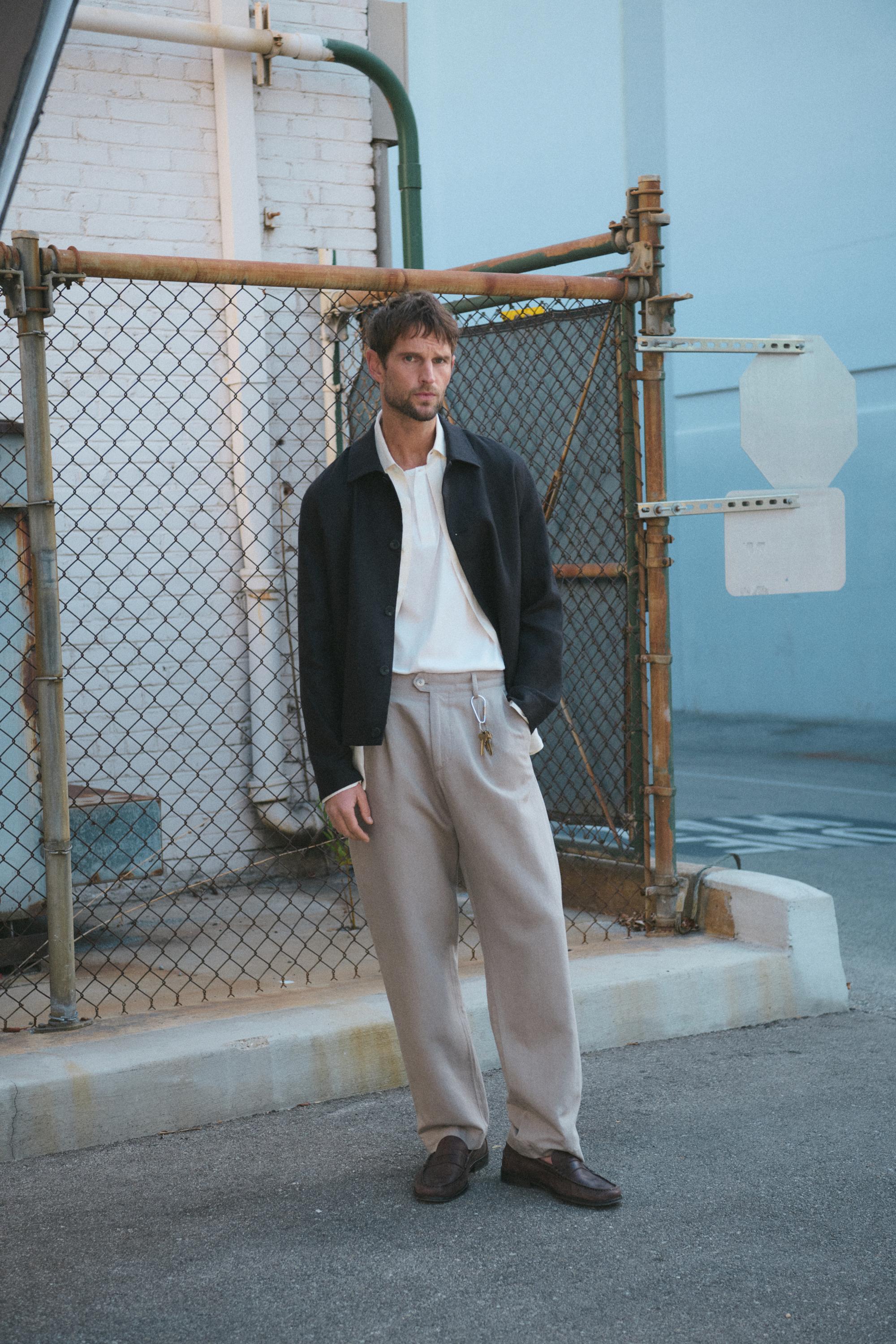 Straight-leg linen and cotton trousers with darts — BEIGE