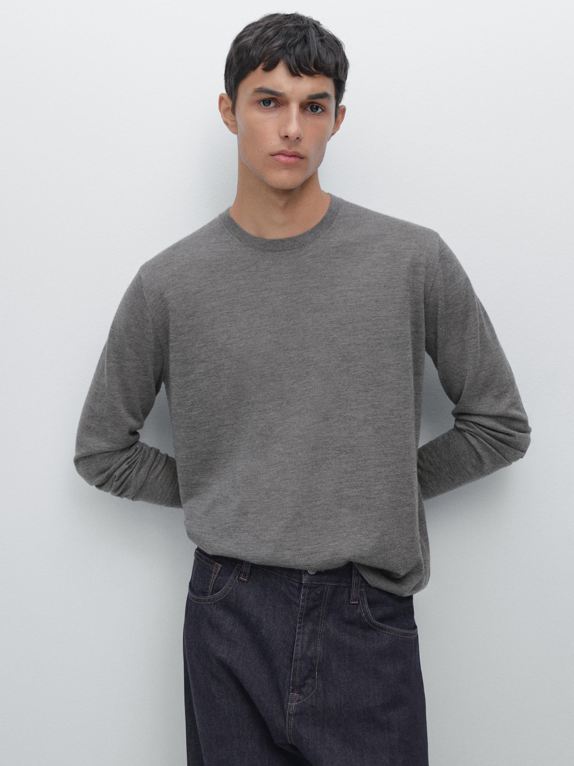 Knit 100% cashmere crew neck sweater