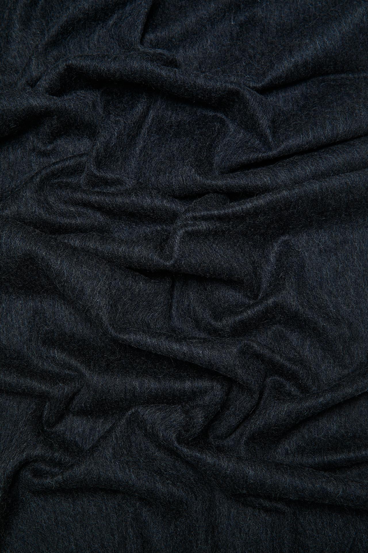 Wool blend scarf with fringing — ANTHRACITE GREY