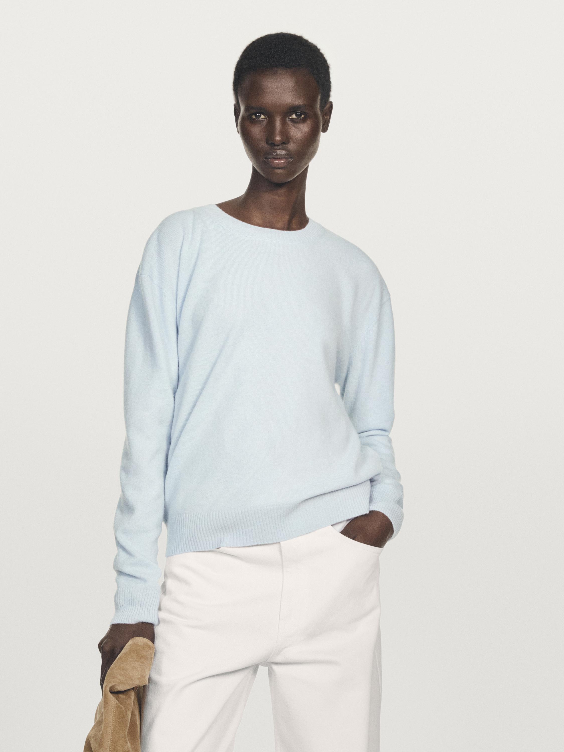 100% cashmere crew neck sweater