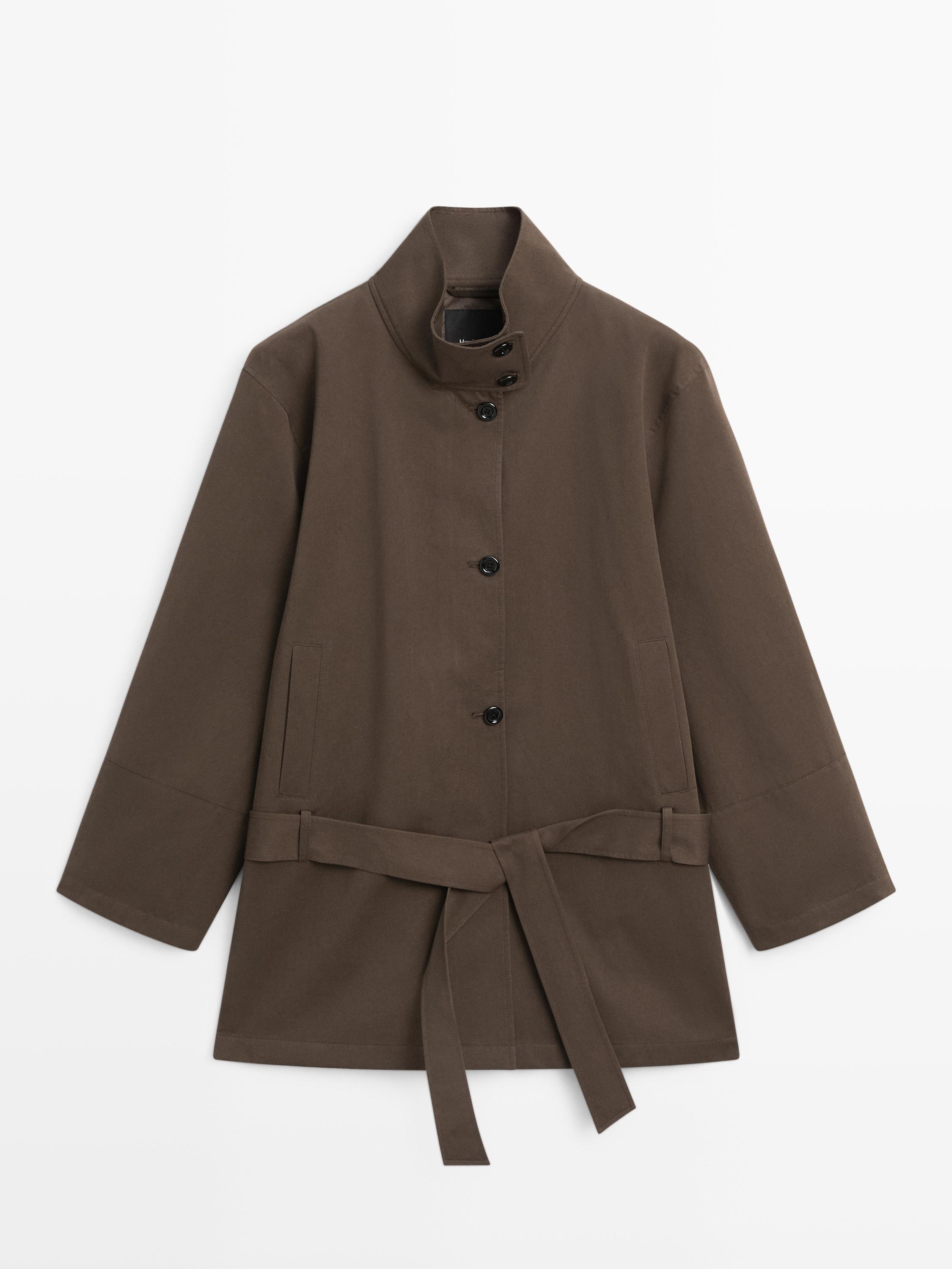 Medium trench coat with belt detail