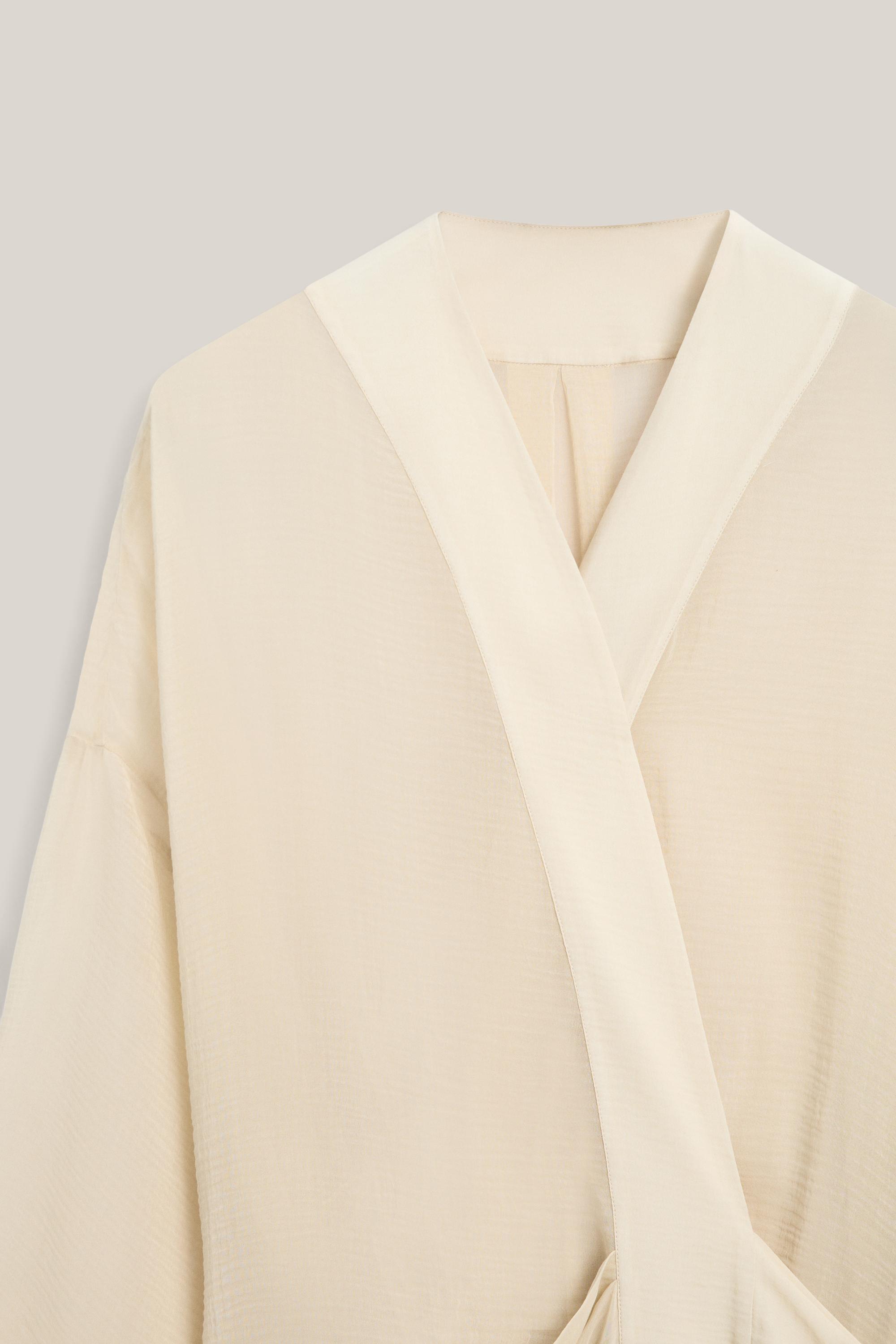 Flowing textured kimono - LIMITED EDITION — CREAM