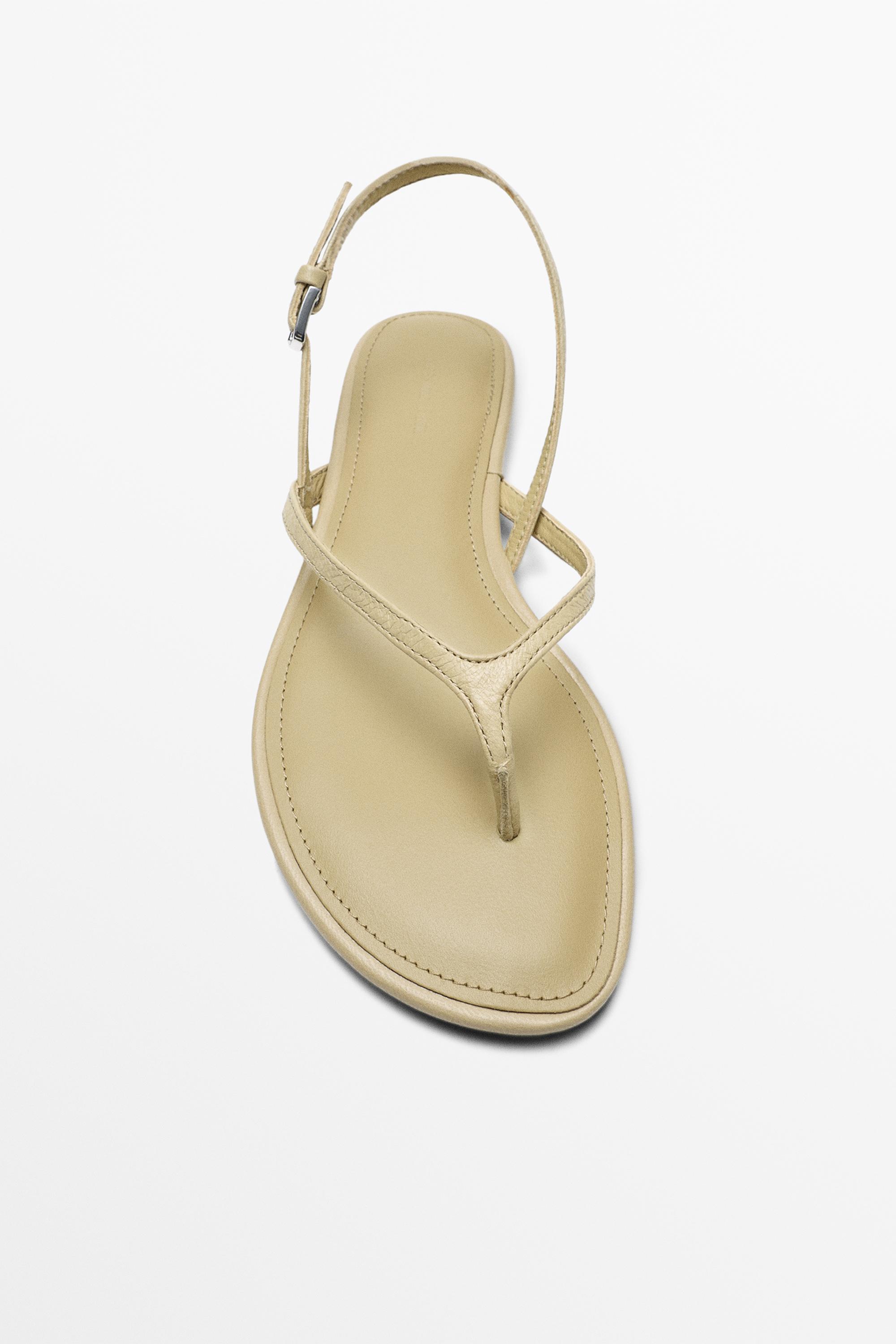 Flat leather sandals — CREAM