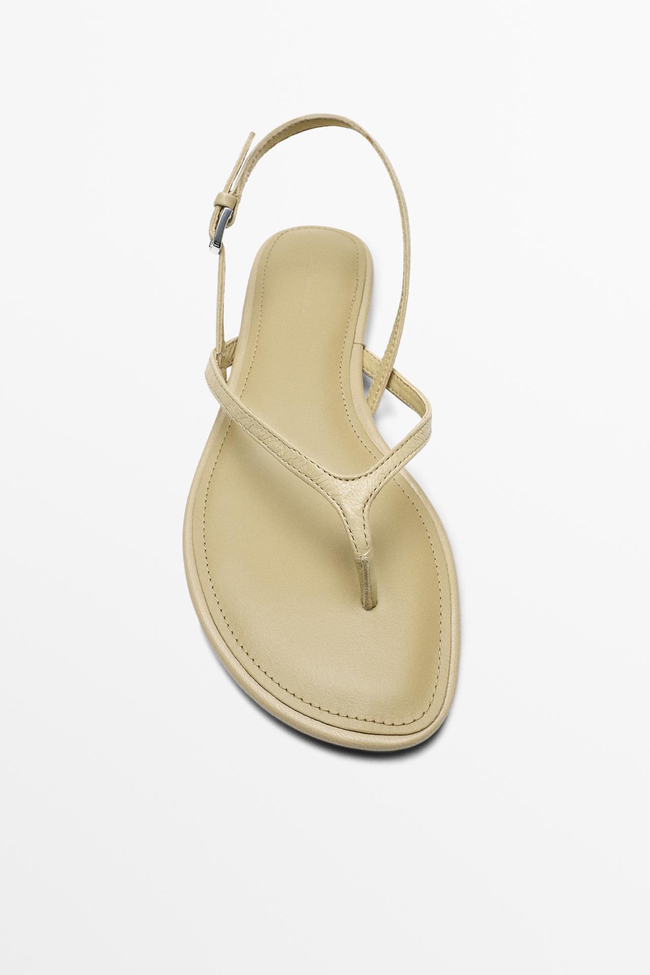 Flat leather sandals — CREAM