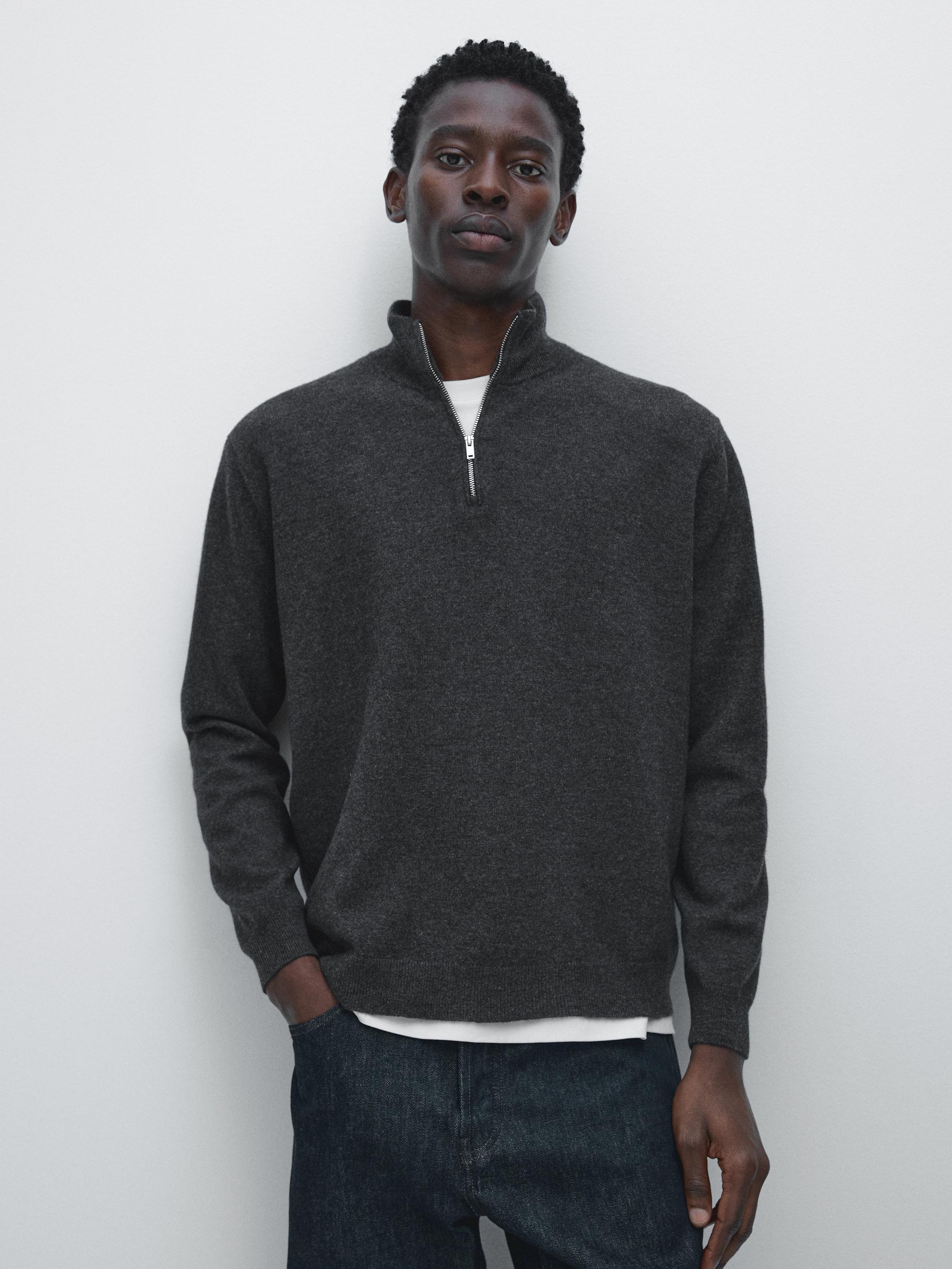 Mock neck knit sweater with zip