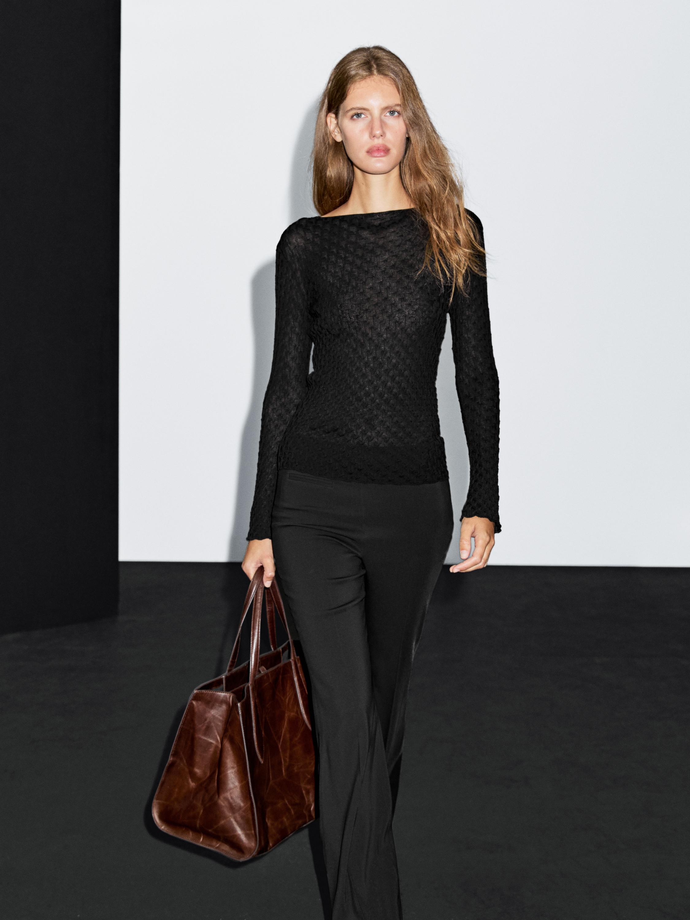 Long sleeve textured 100% cotton top