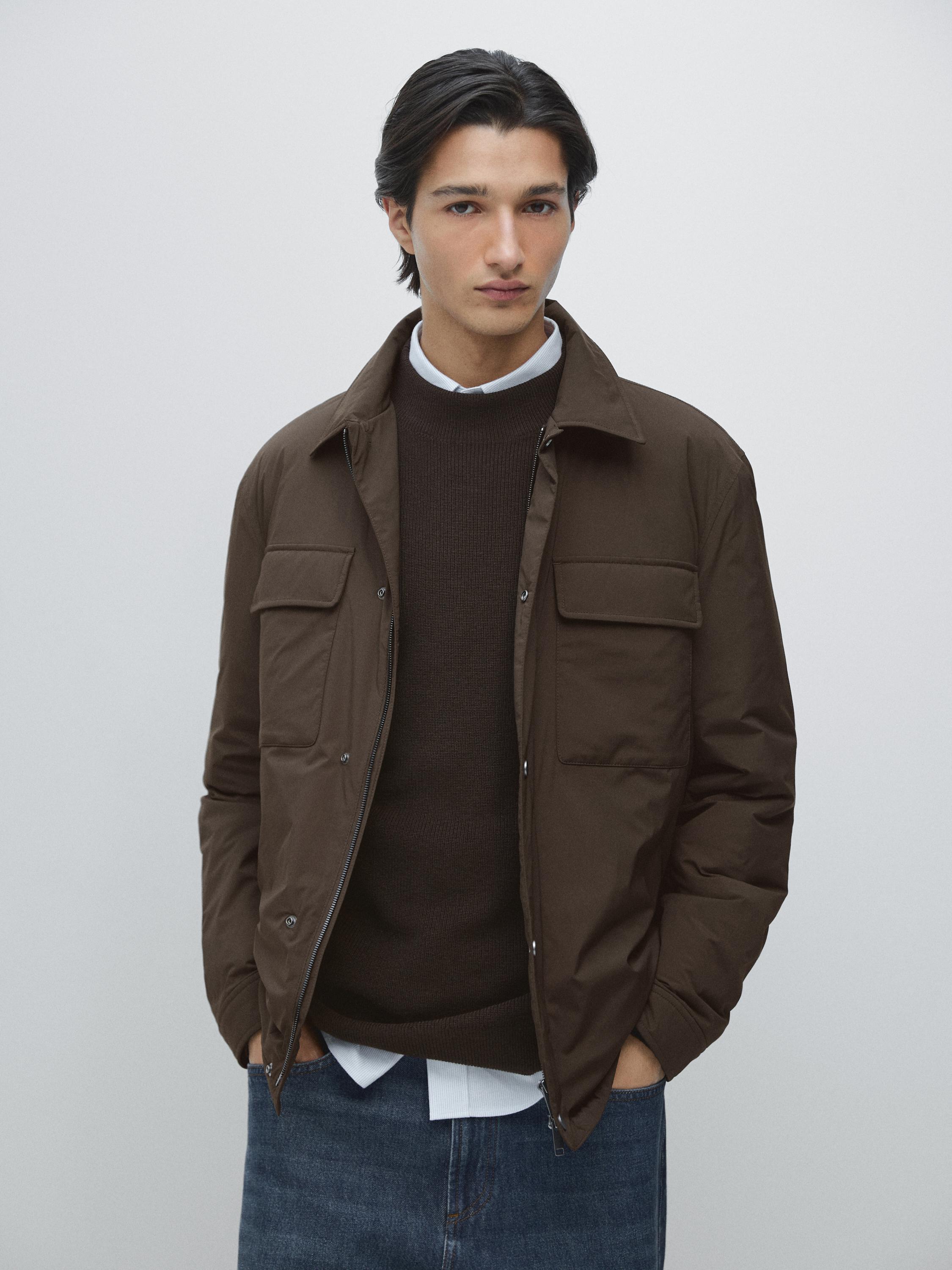 Sobrecamisa bolsillos pieza cuello