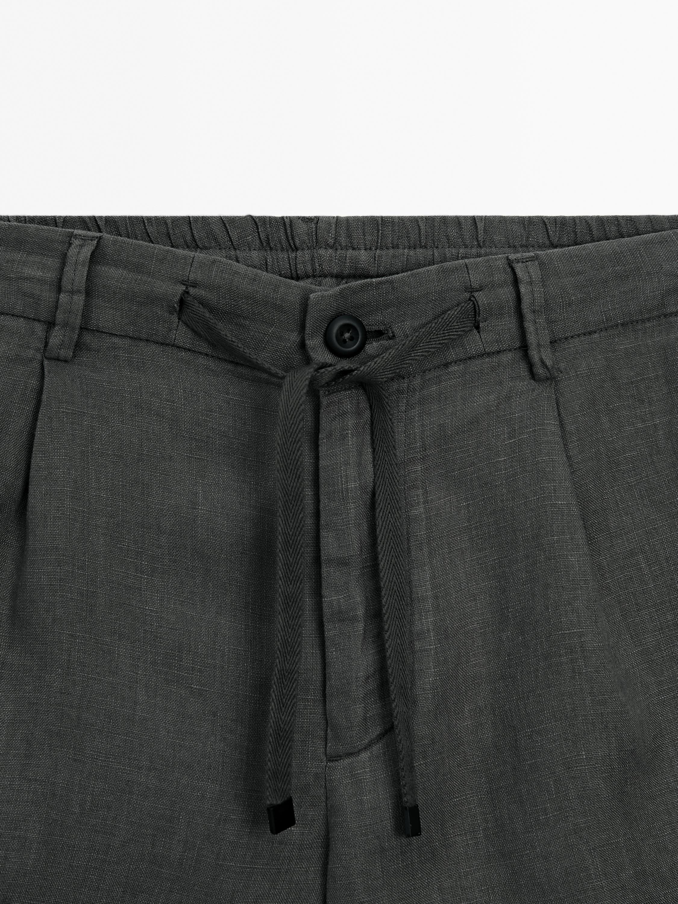 100% linen semi-jogger fit Bermuda shorts