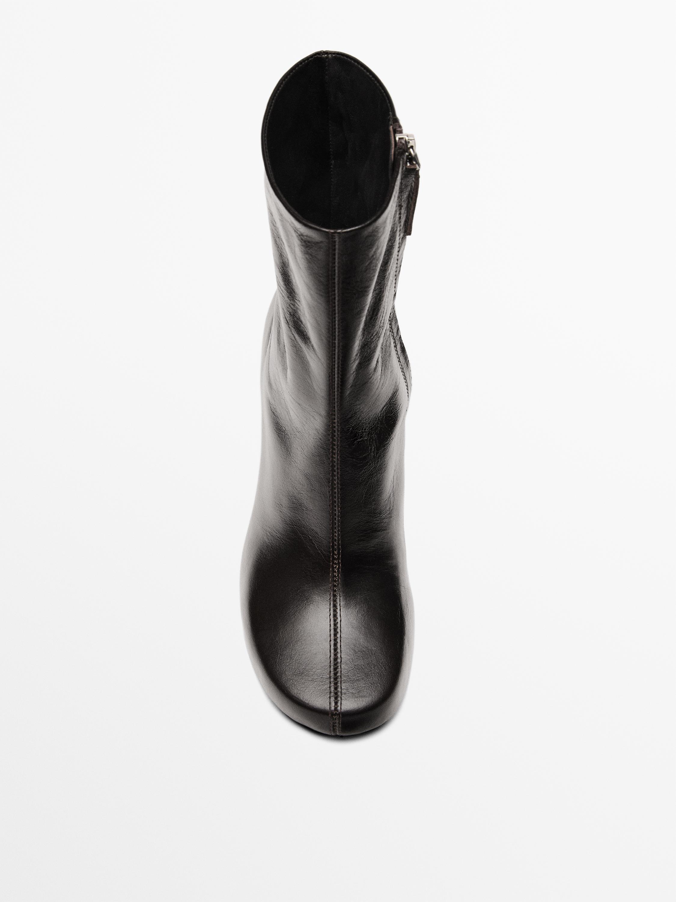 Blizgūs odiniai aukštakulniai aulinukai