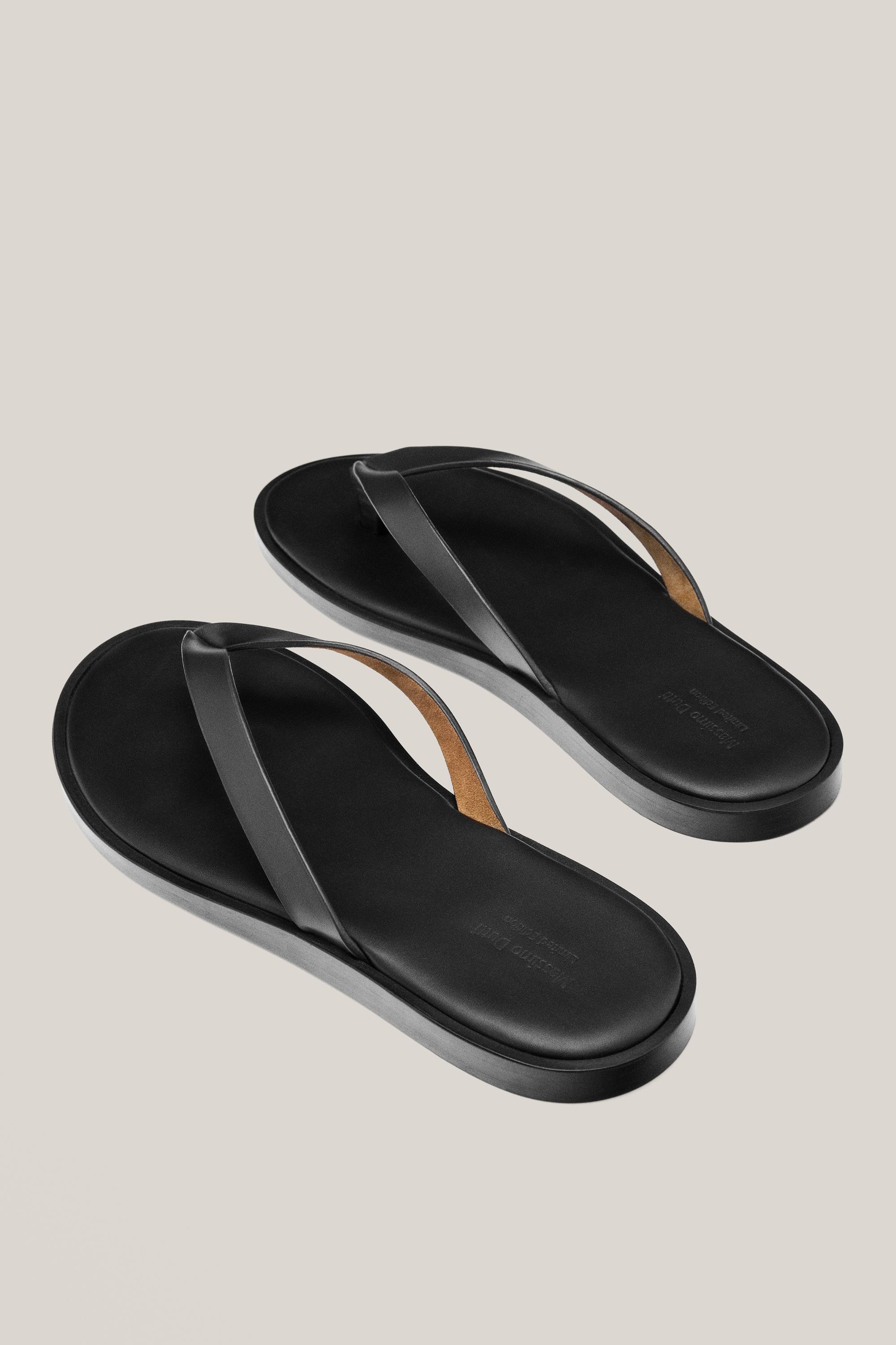 Nappa sandals with toe divider - Limited Edition · Black