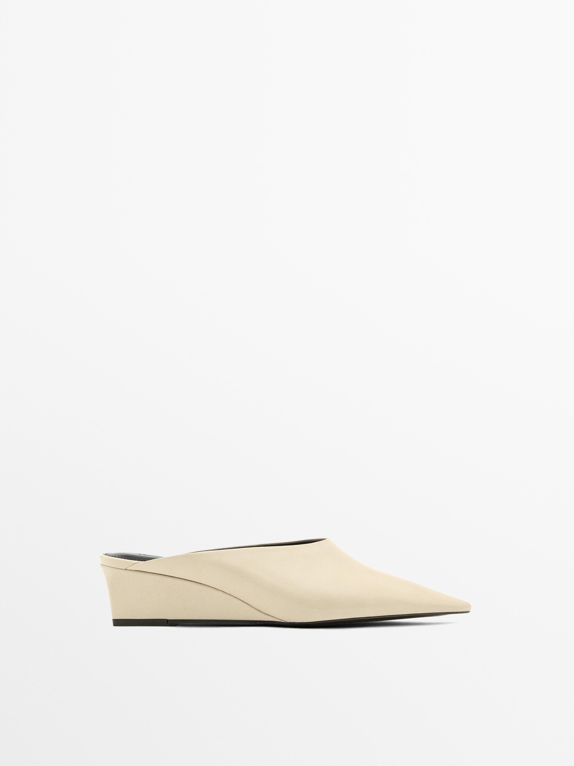 Scarpa mule con tacco a zeppa