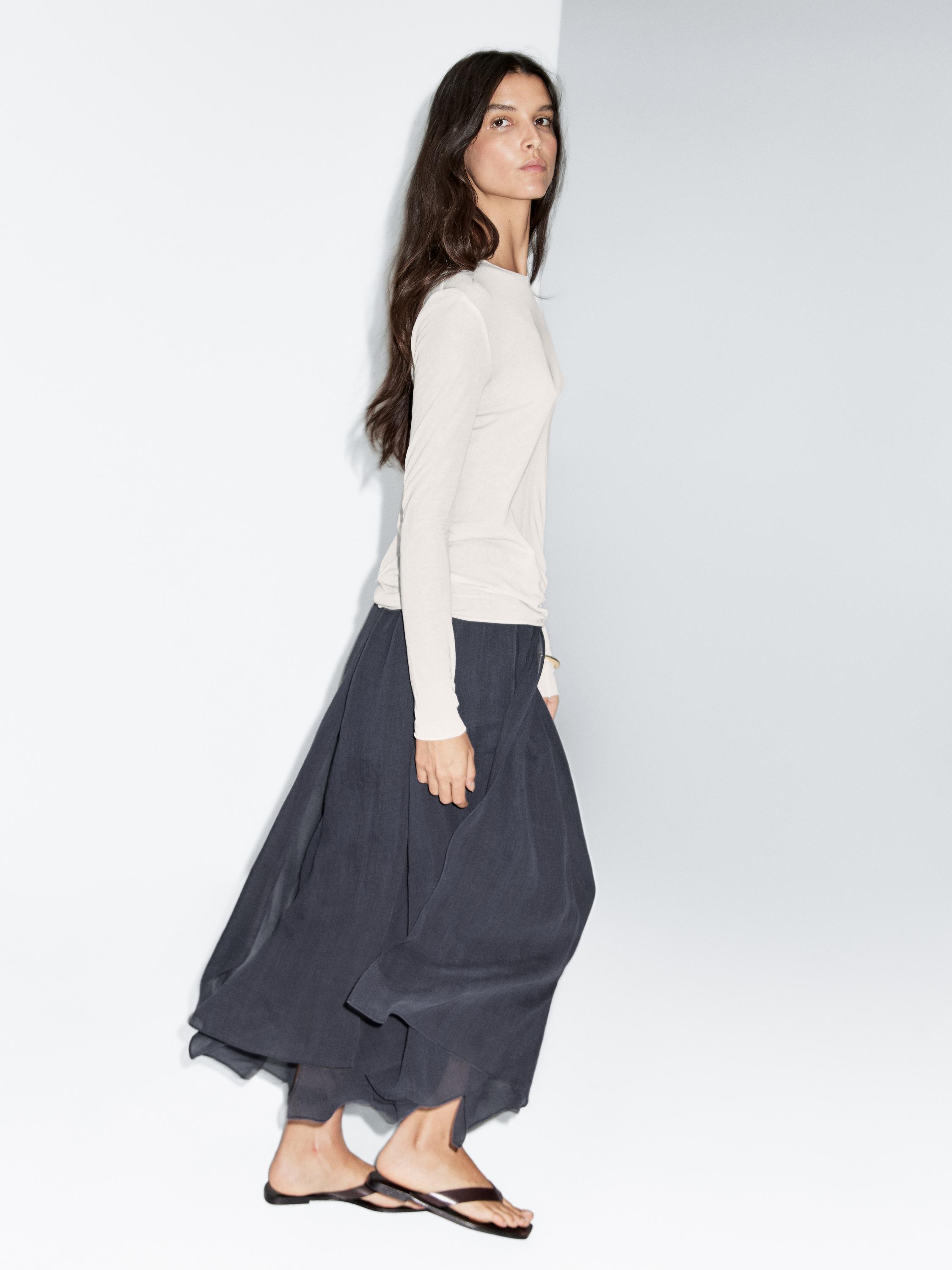 Long flowing skirt with ruffles
