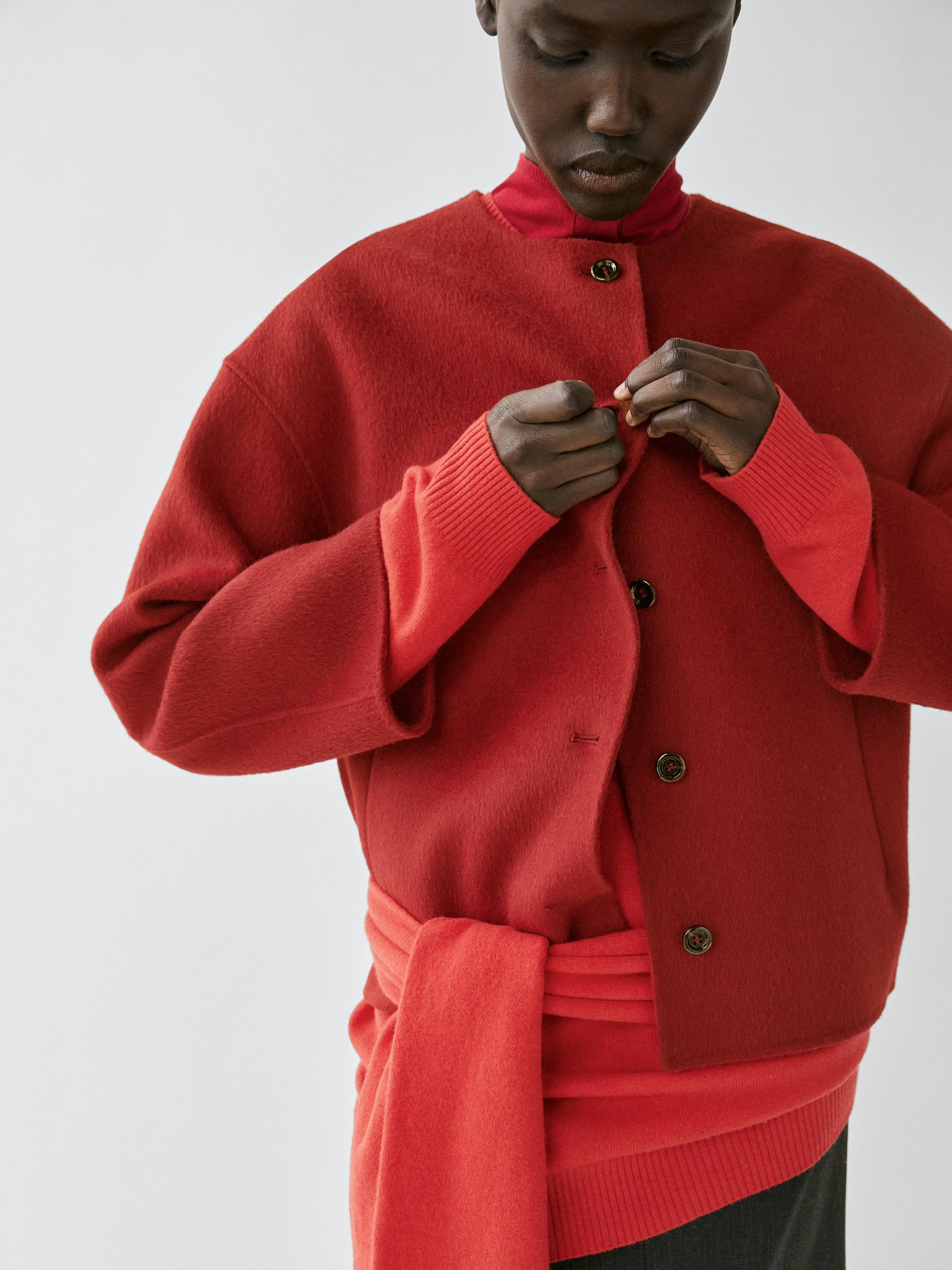 Wool blend jacket with seams — RED