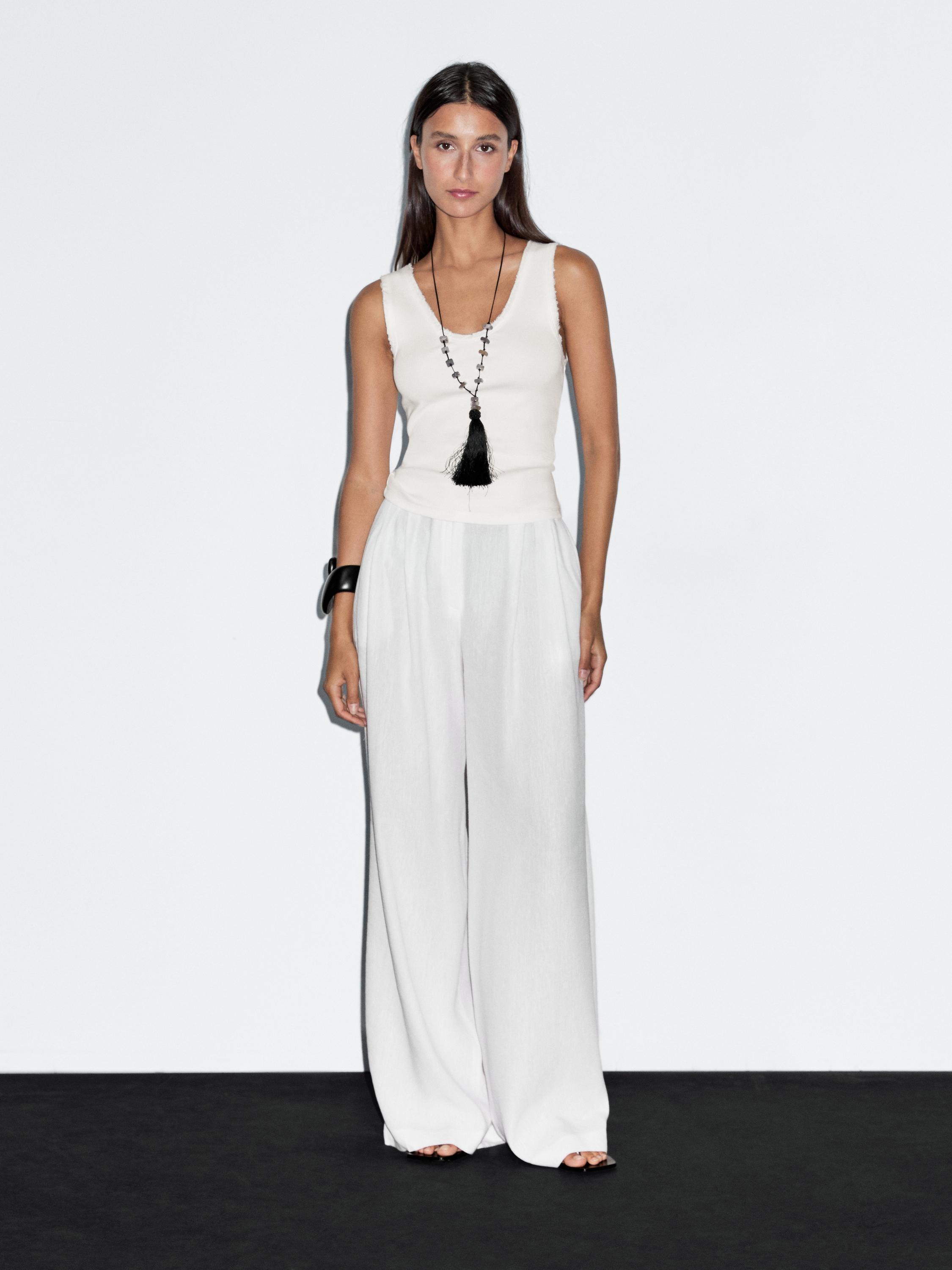 Топ из смесового хлопка с необработанной рельефной кромкой