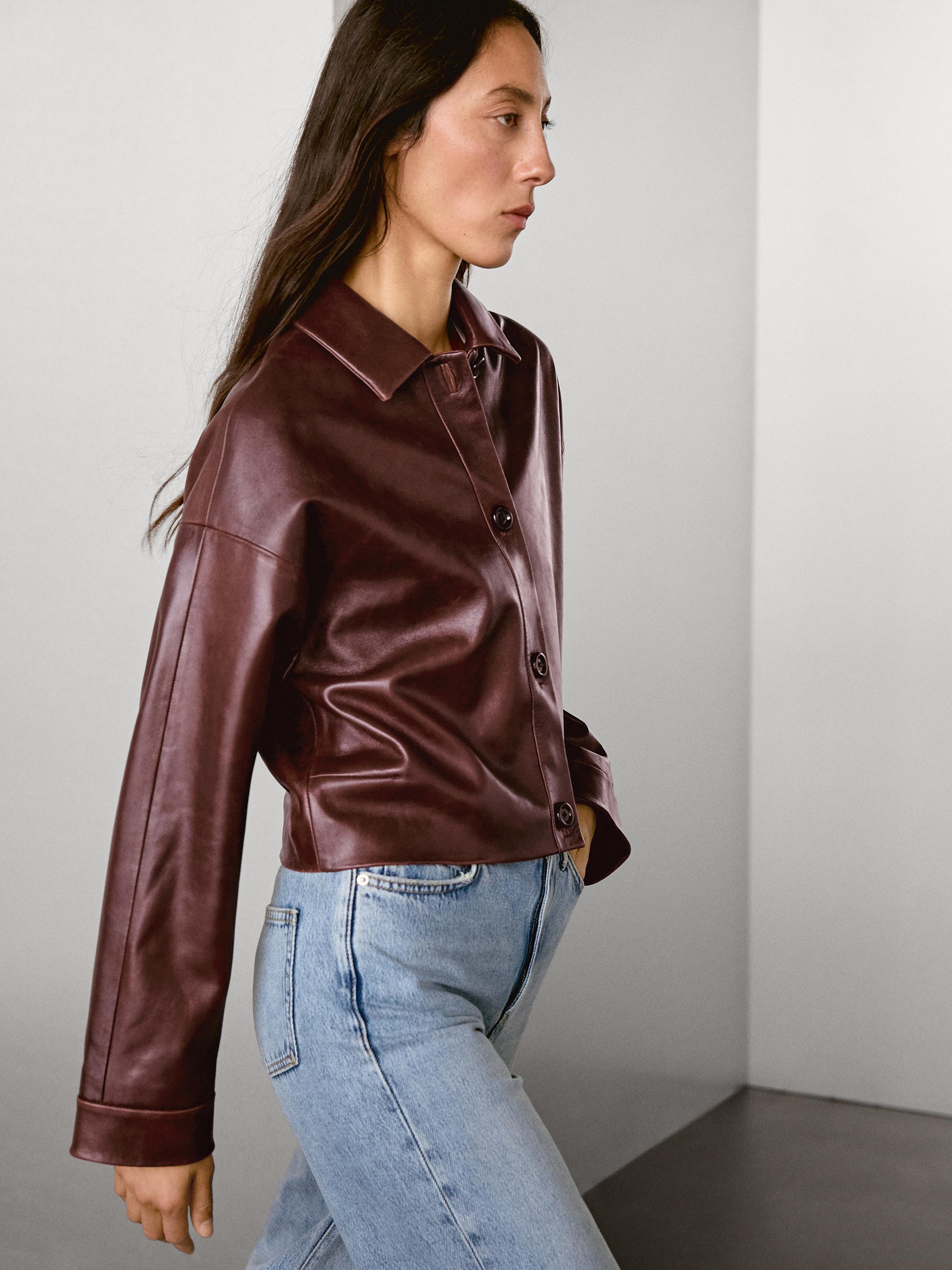 Chaqueta corta brillo piel napa