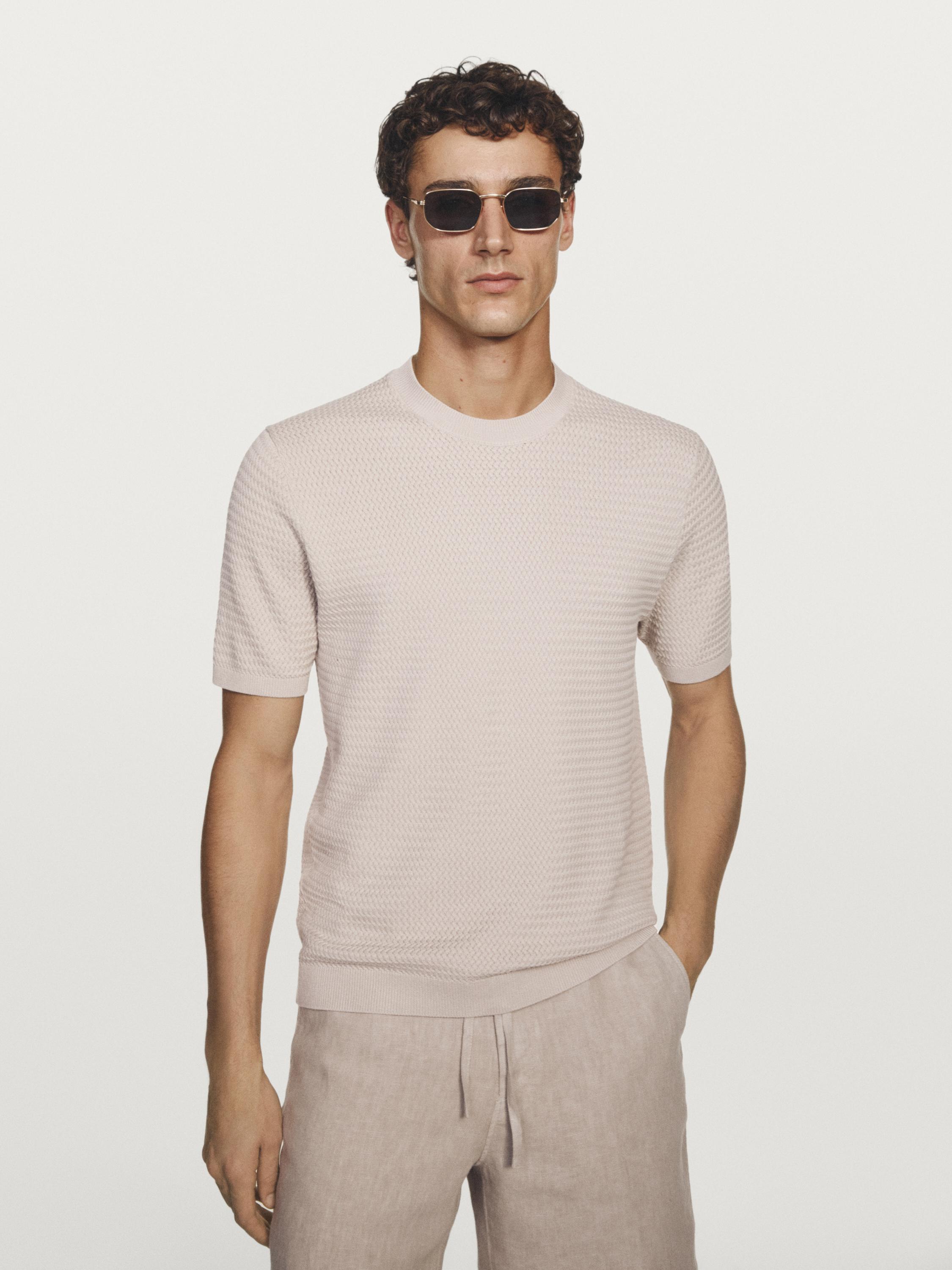 Textured knit short sleeve T-shirt