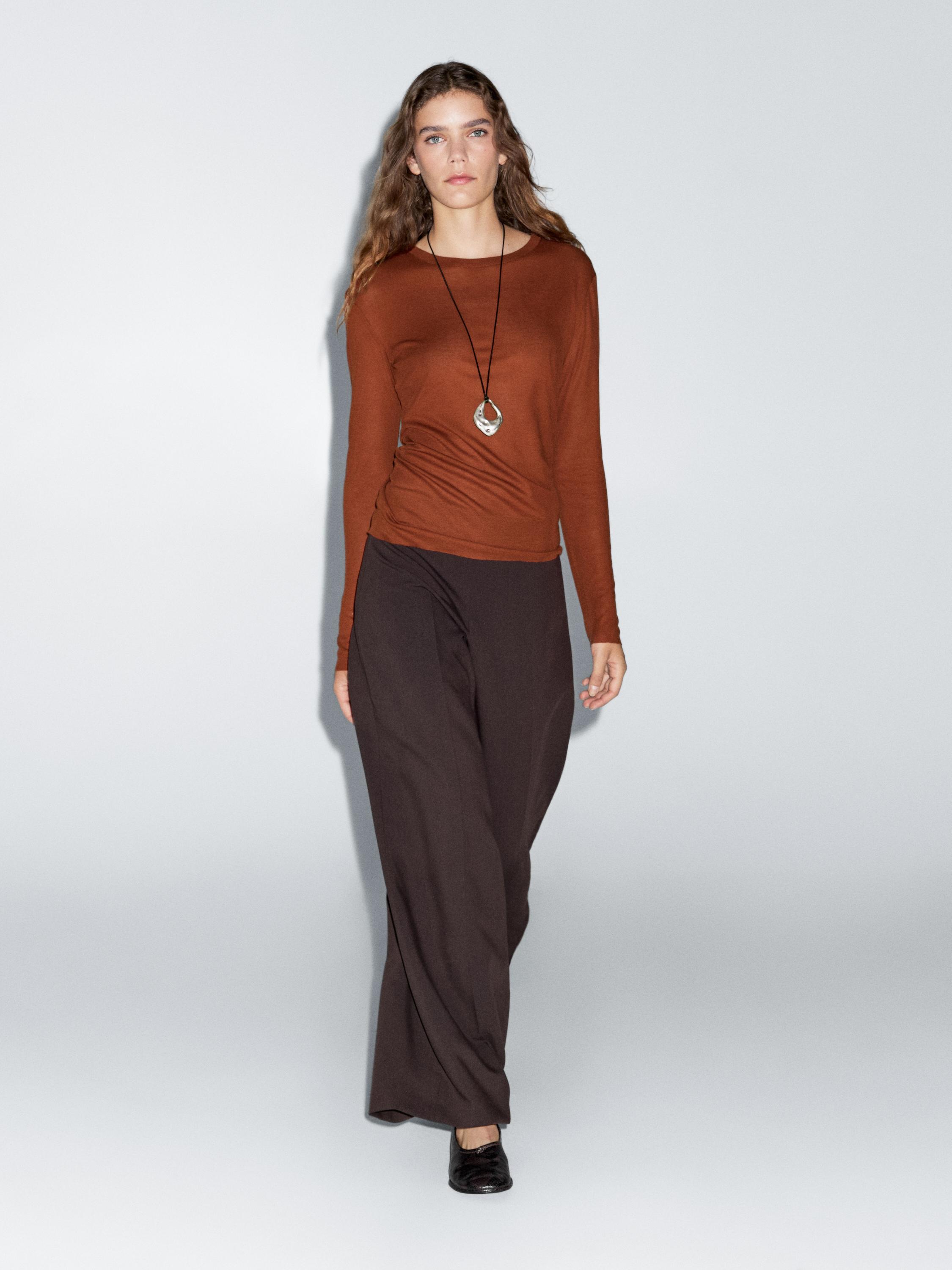 Lightweight regular fit long sleeve T-shirt