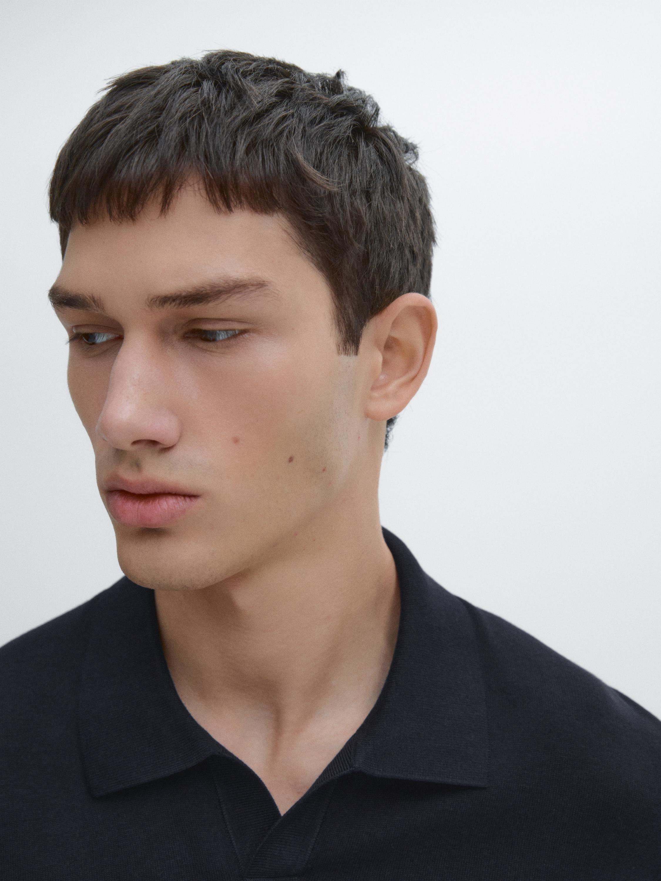 Short sleeve V-neck polo sweater