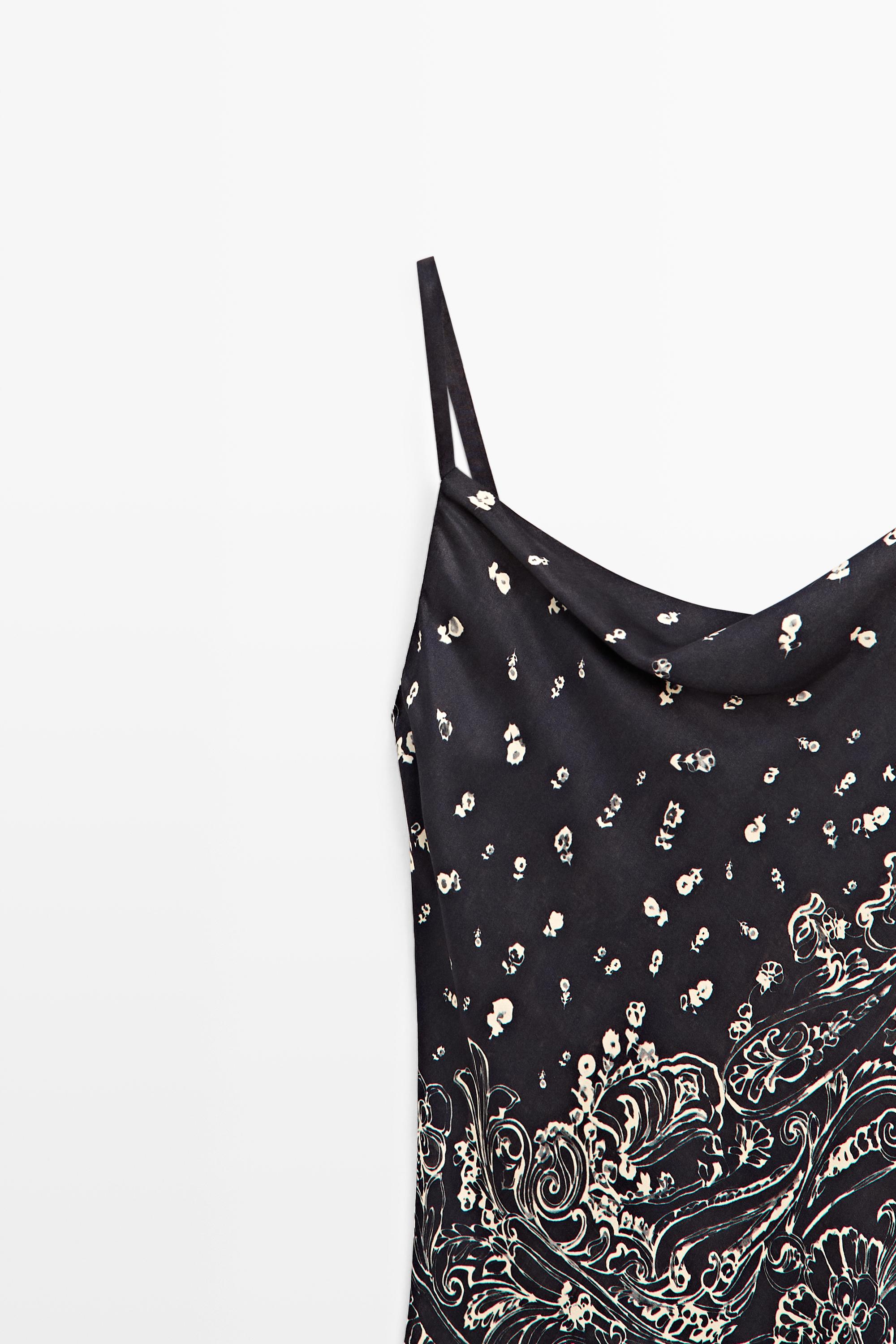 Flowing paisley top — Blue