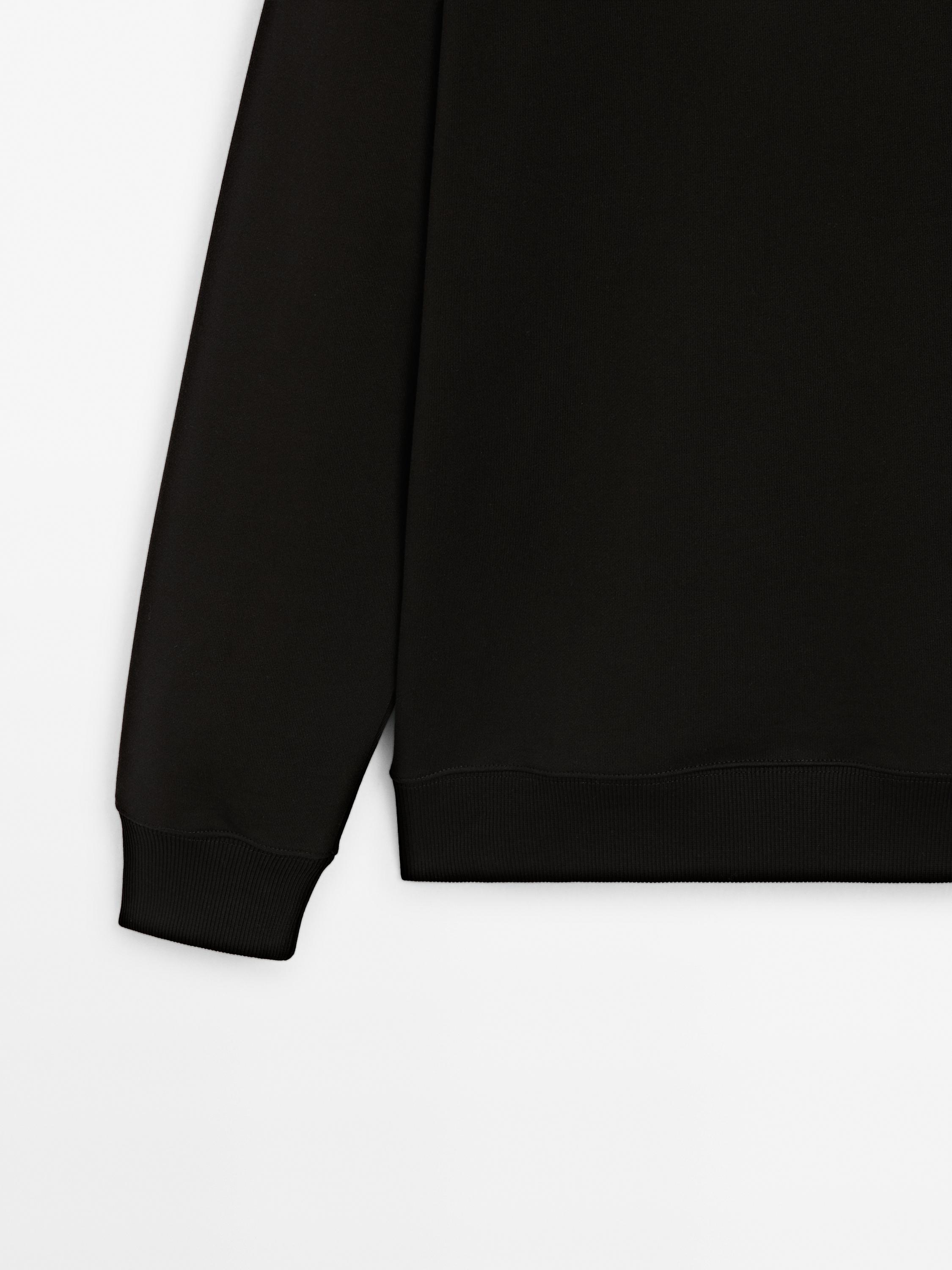 Crewneck sweatshirt with cotton