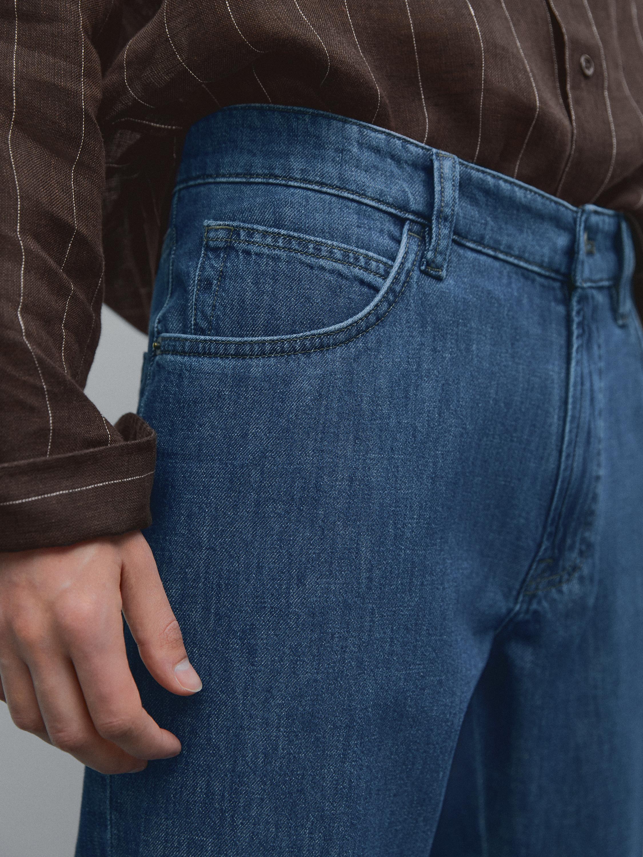 Lightweight tapered fit jeans