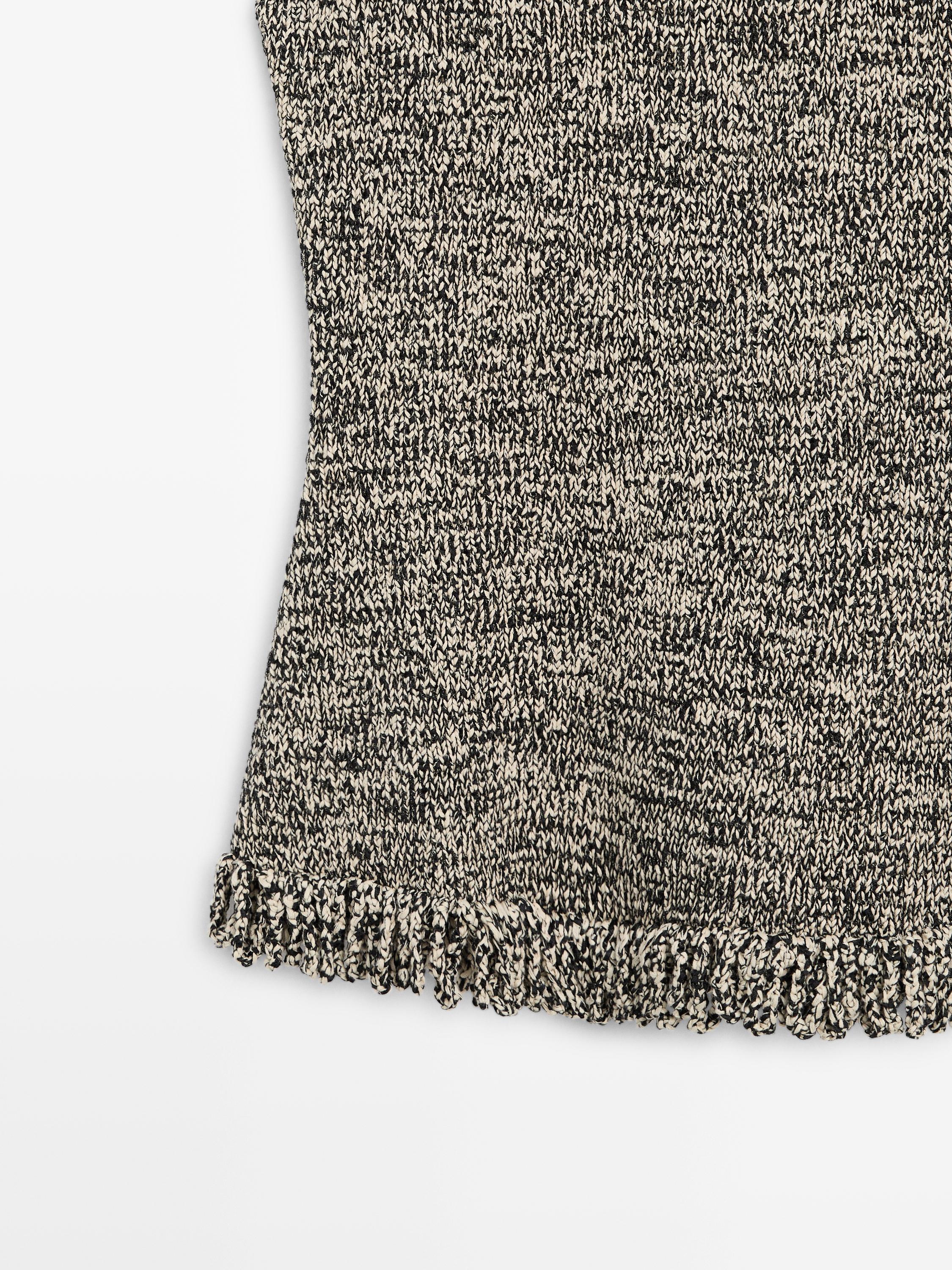 Total look knit top with fringing — BLACK