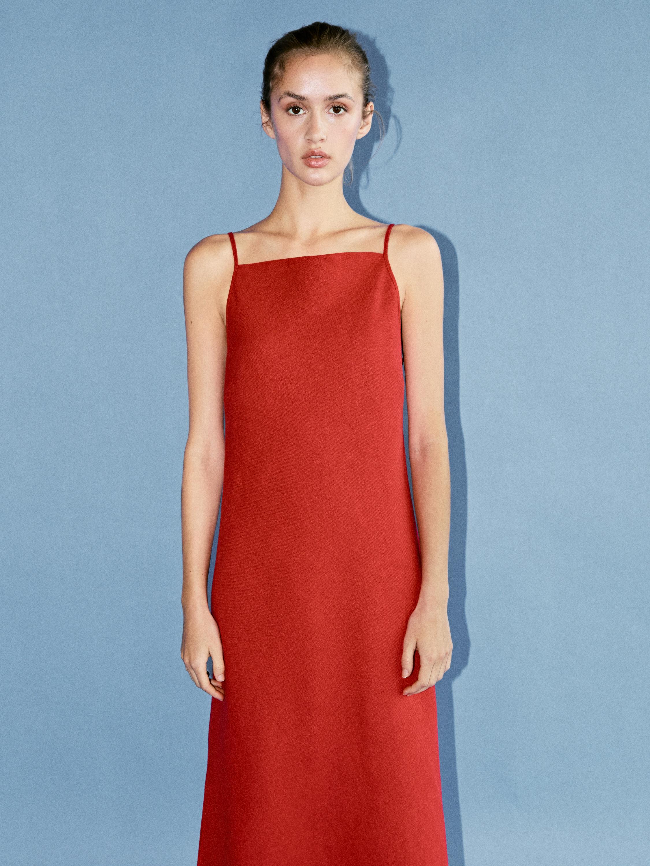 100% linen midi dress with straight neckline — RED