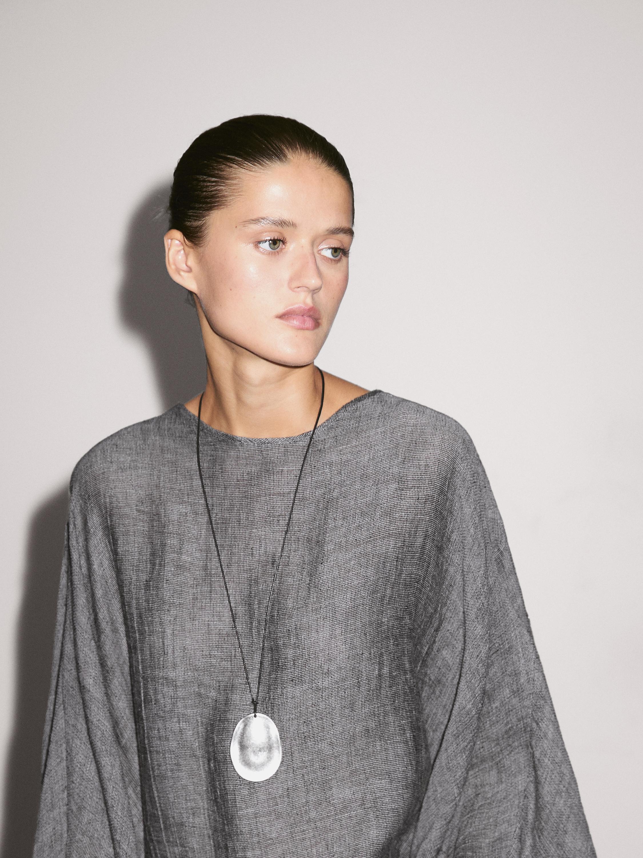 100% linen short dress with sleeve detail