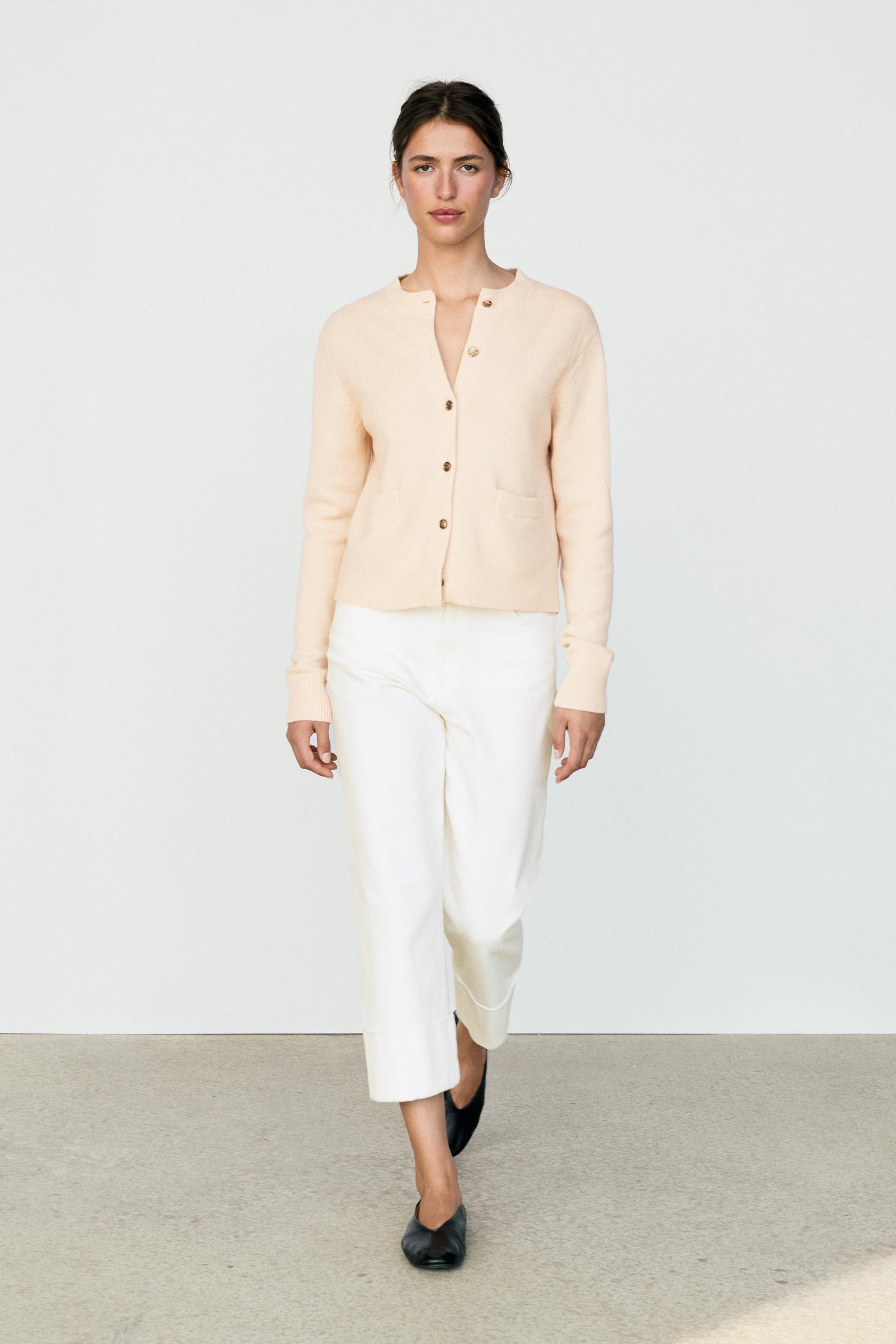 Knit cardigan with gold buttons