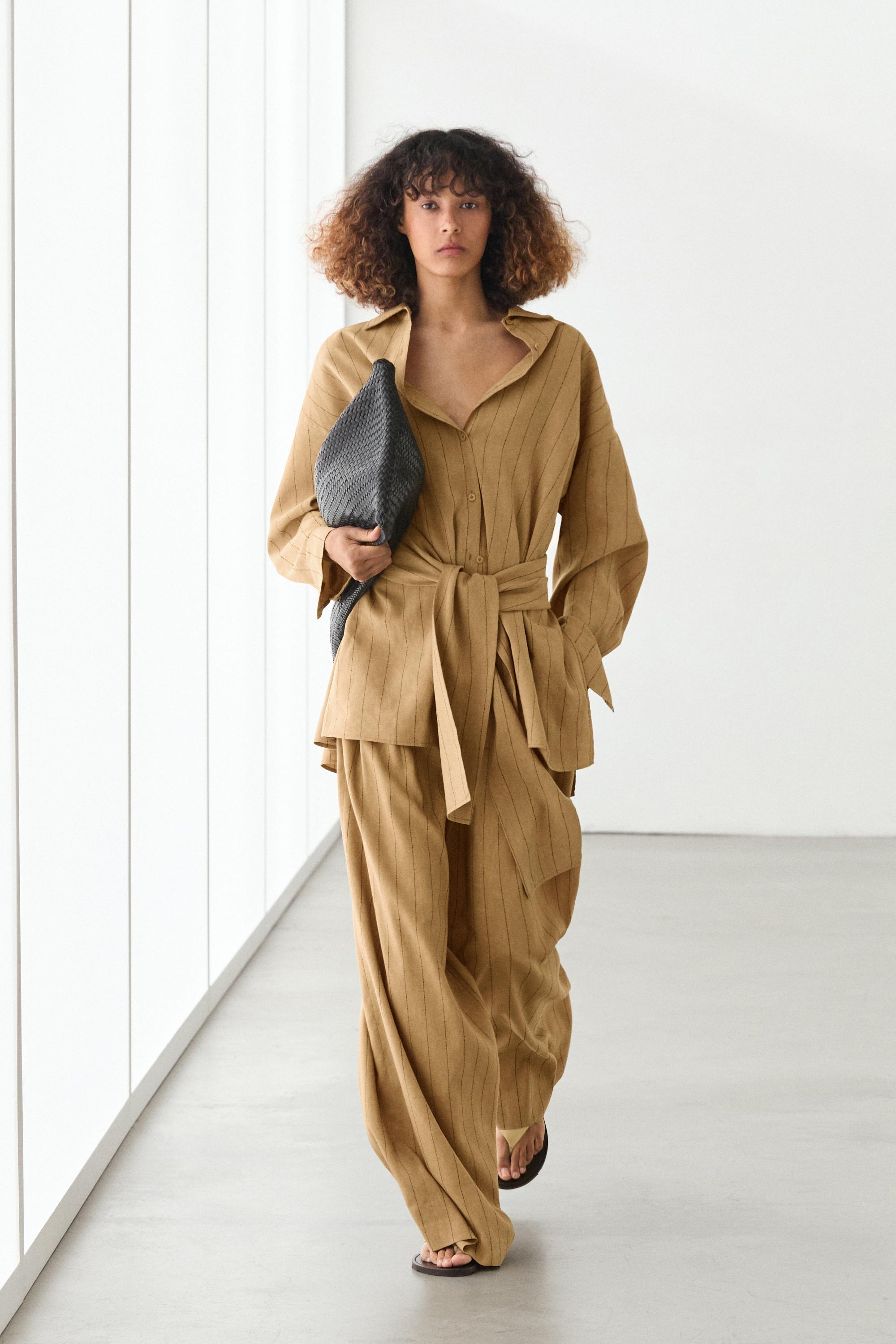 Darted wide-leg trousers — MUSTARD YELLOW