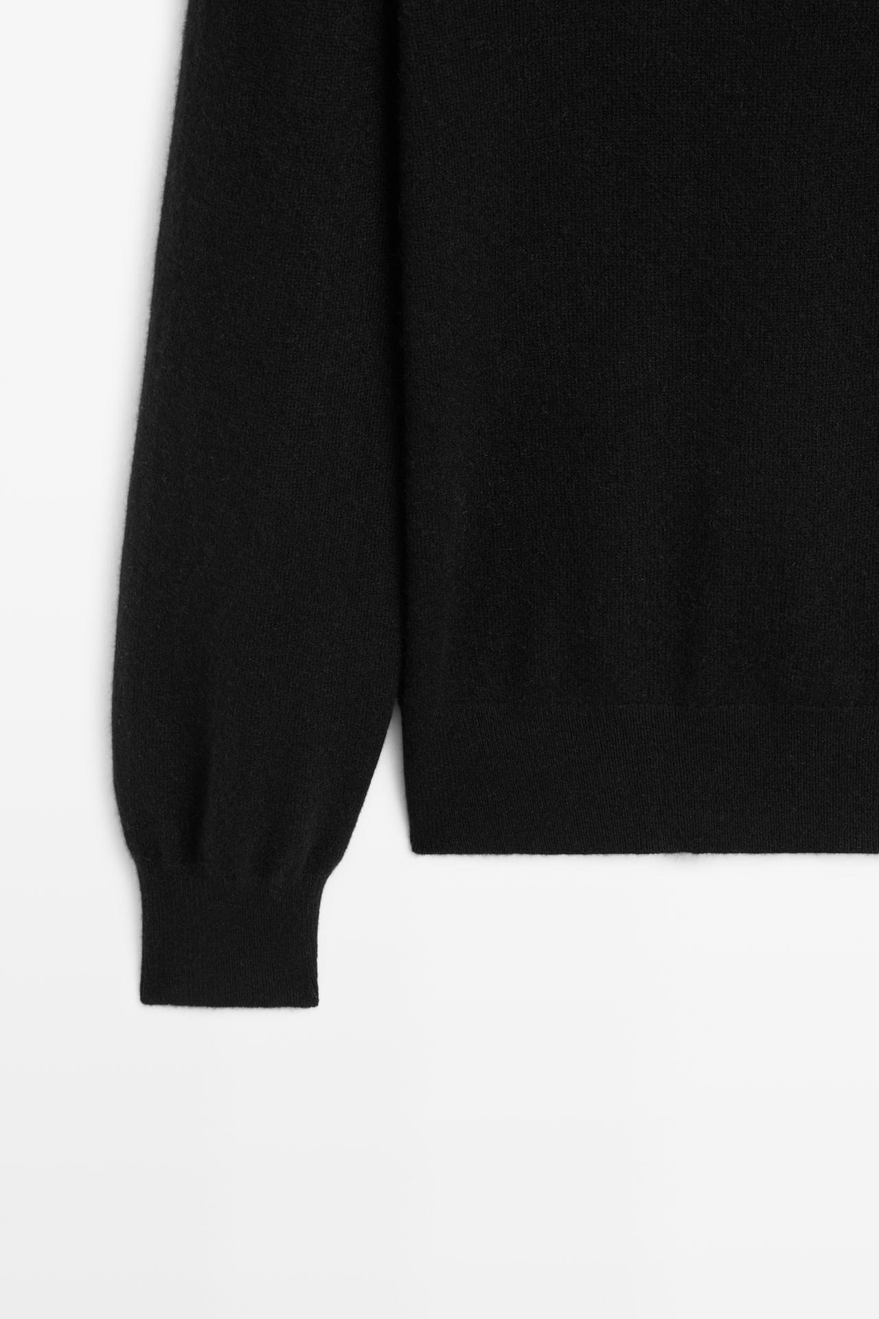 100% cashmere high neck knit sweater — BLACK