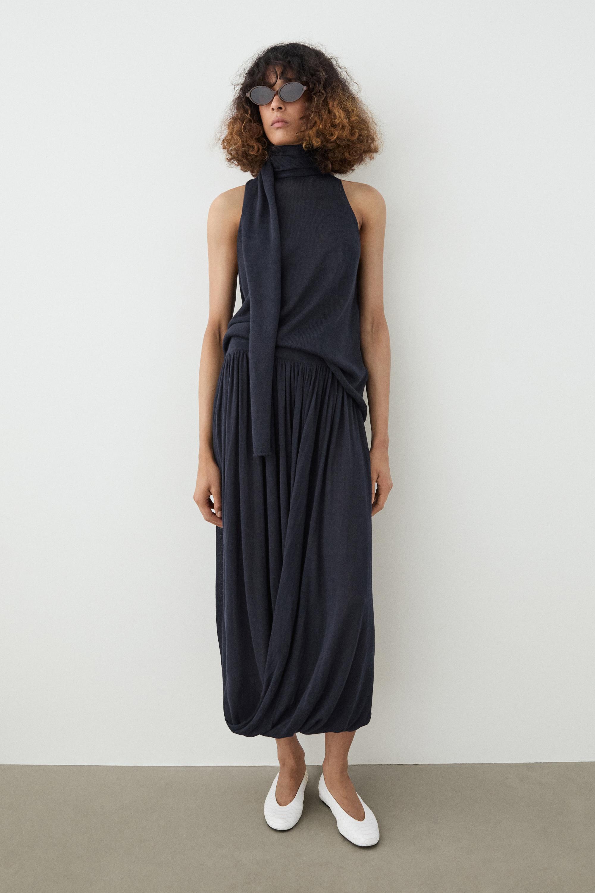 Flowing halter top with tie — NAVY BLUE
