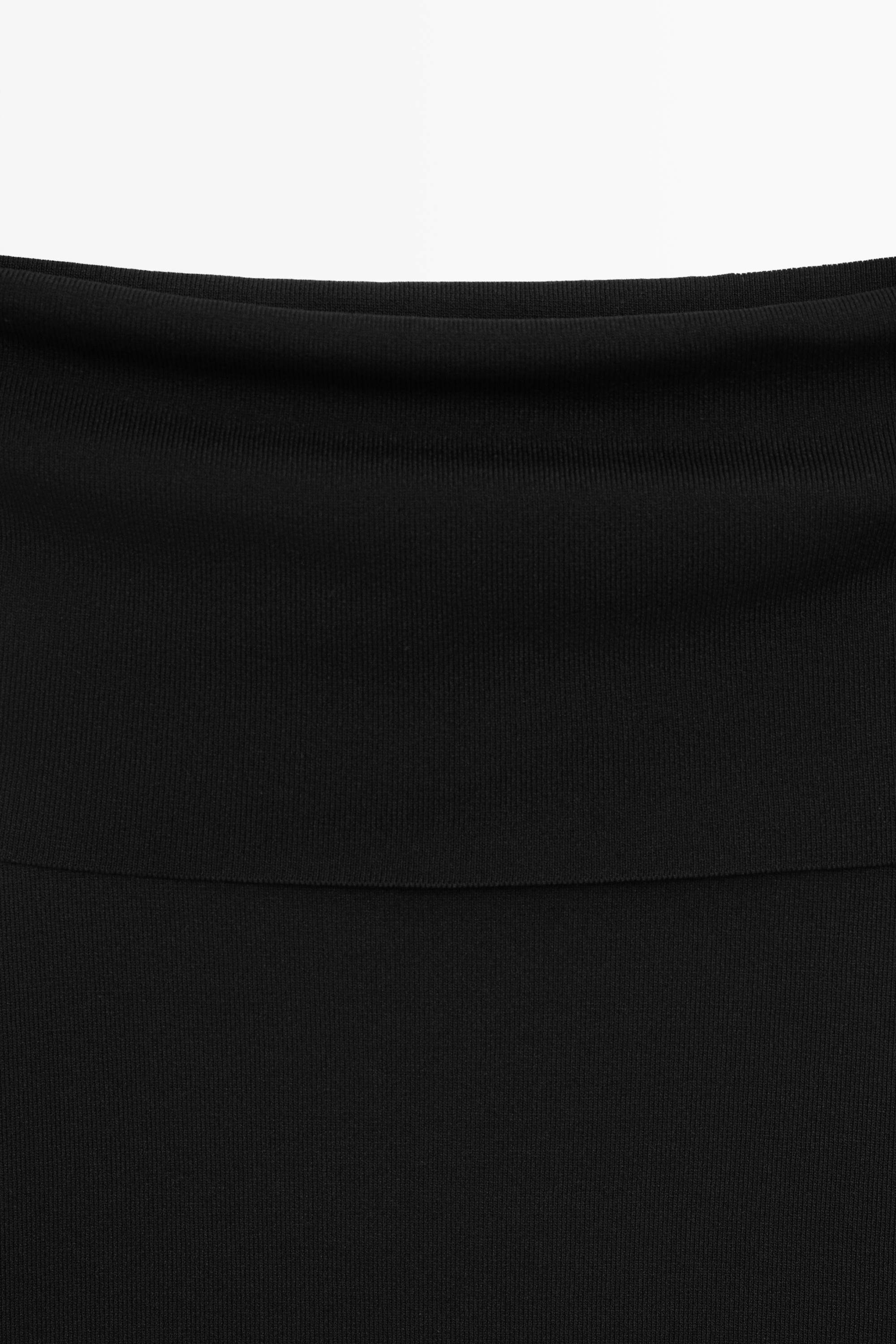 Off-the-shoulder top — BLACK