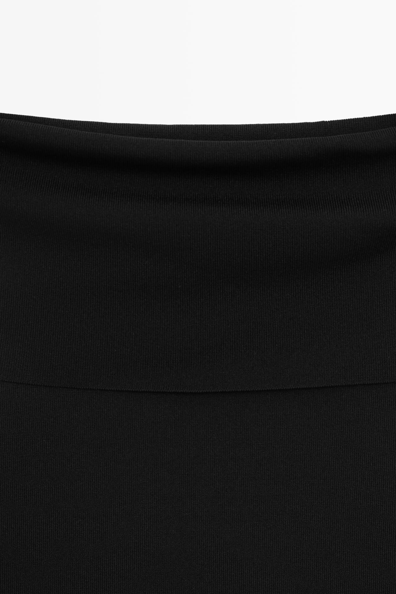 Off-the-shoulder top — BLACK