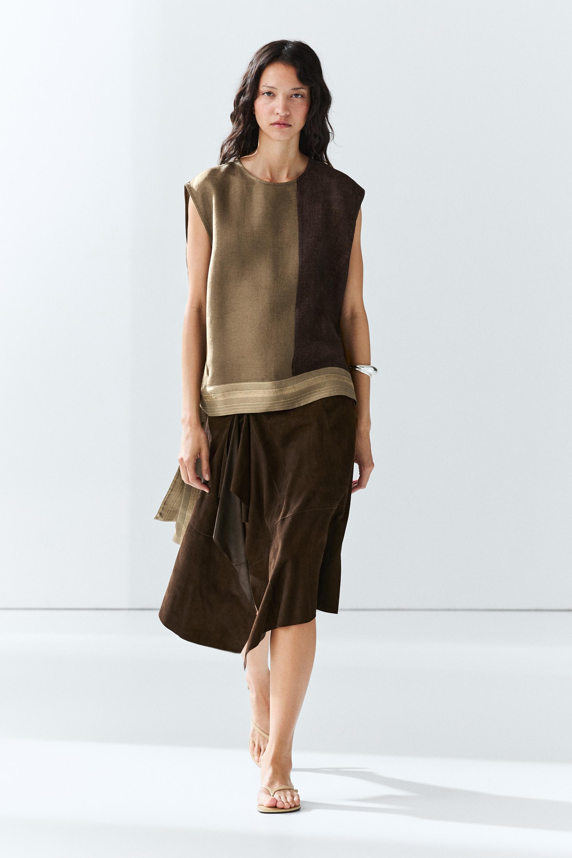 Linen-blend color-block flowing top — BROWN