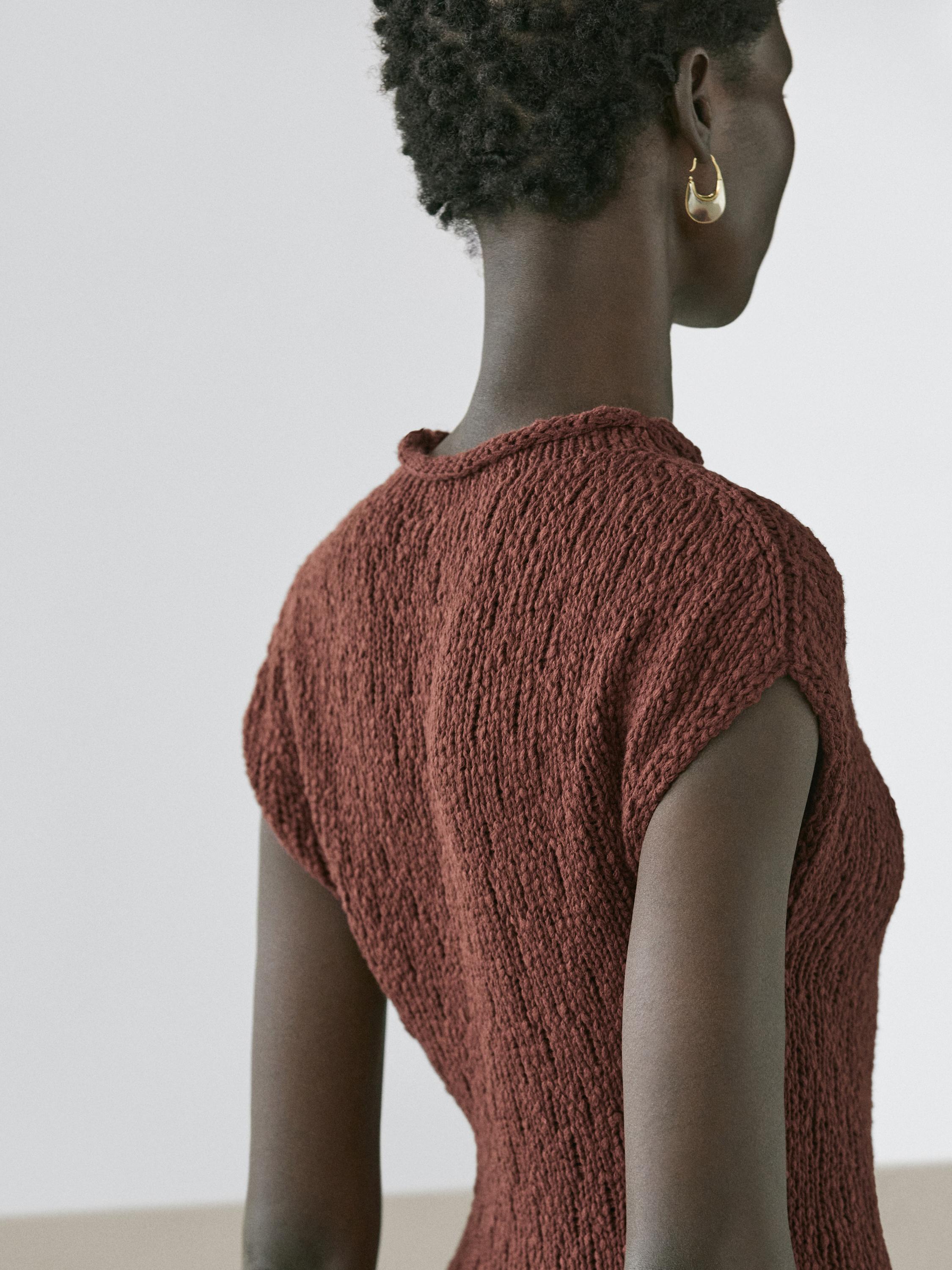 Cotton peplum knit top — RUSSET