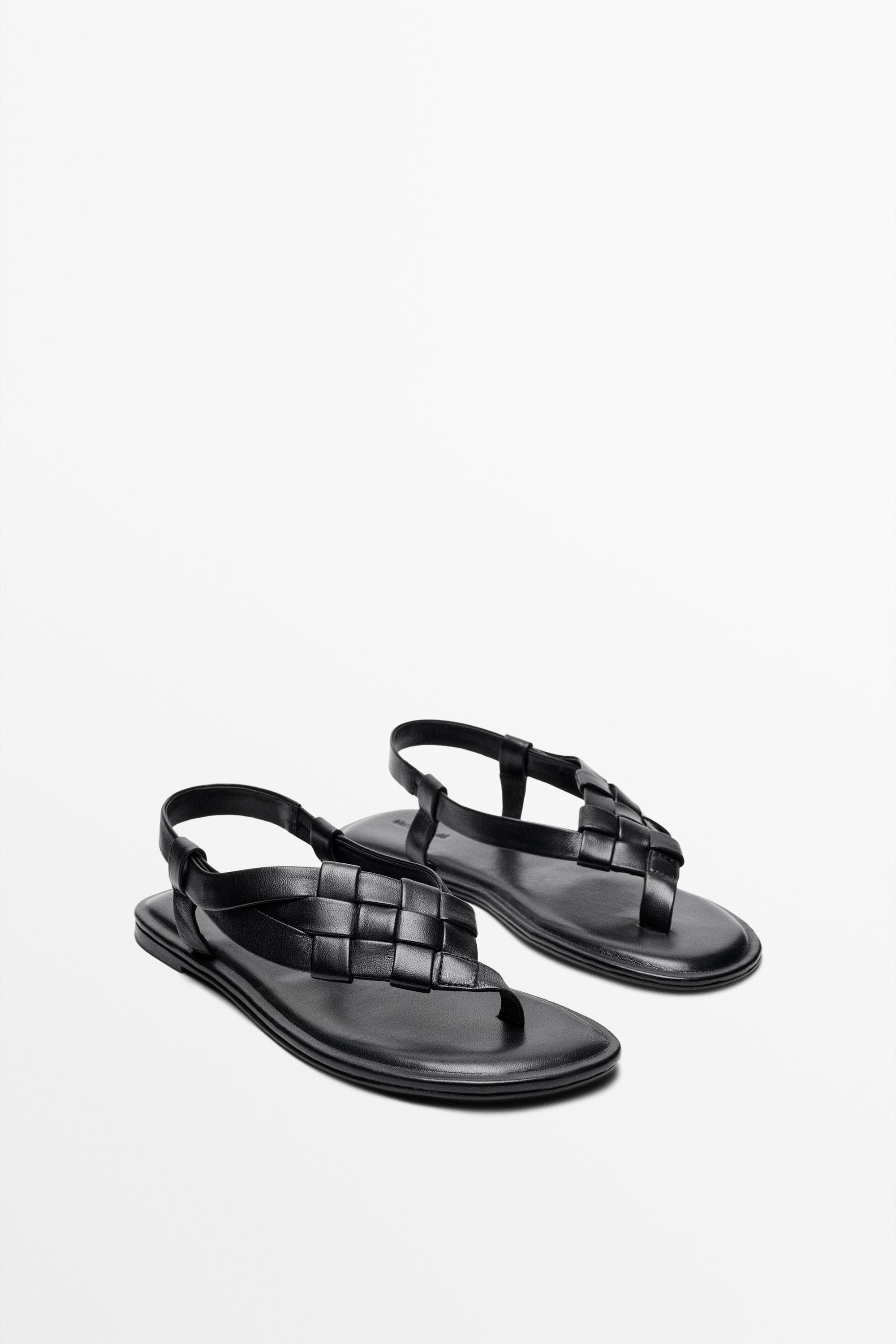 Flat woven leather sandals — BLACK