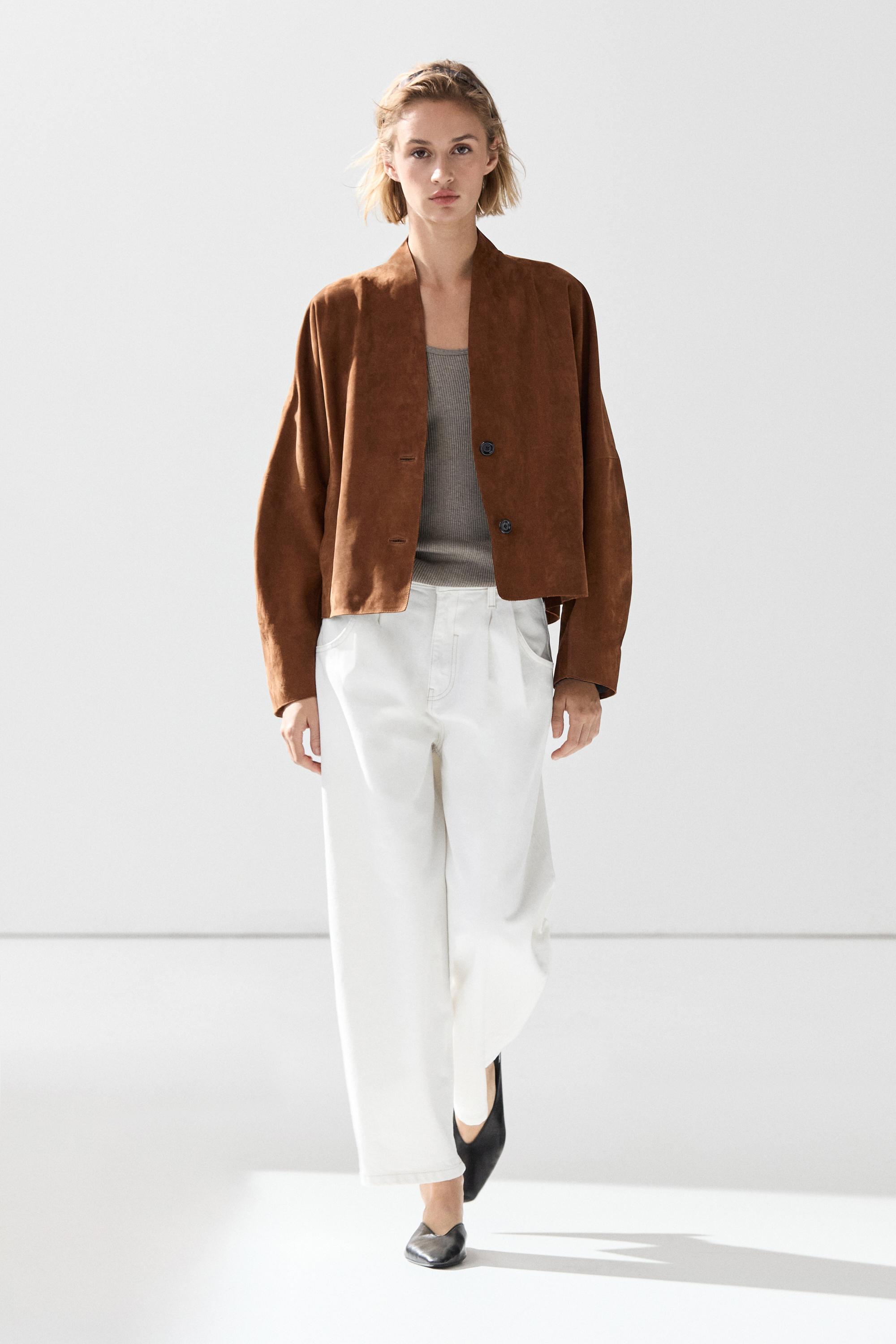 Suede V-neck balloon jacket — CAMEL