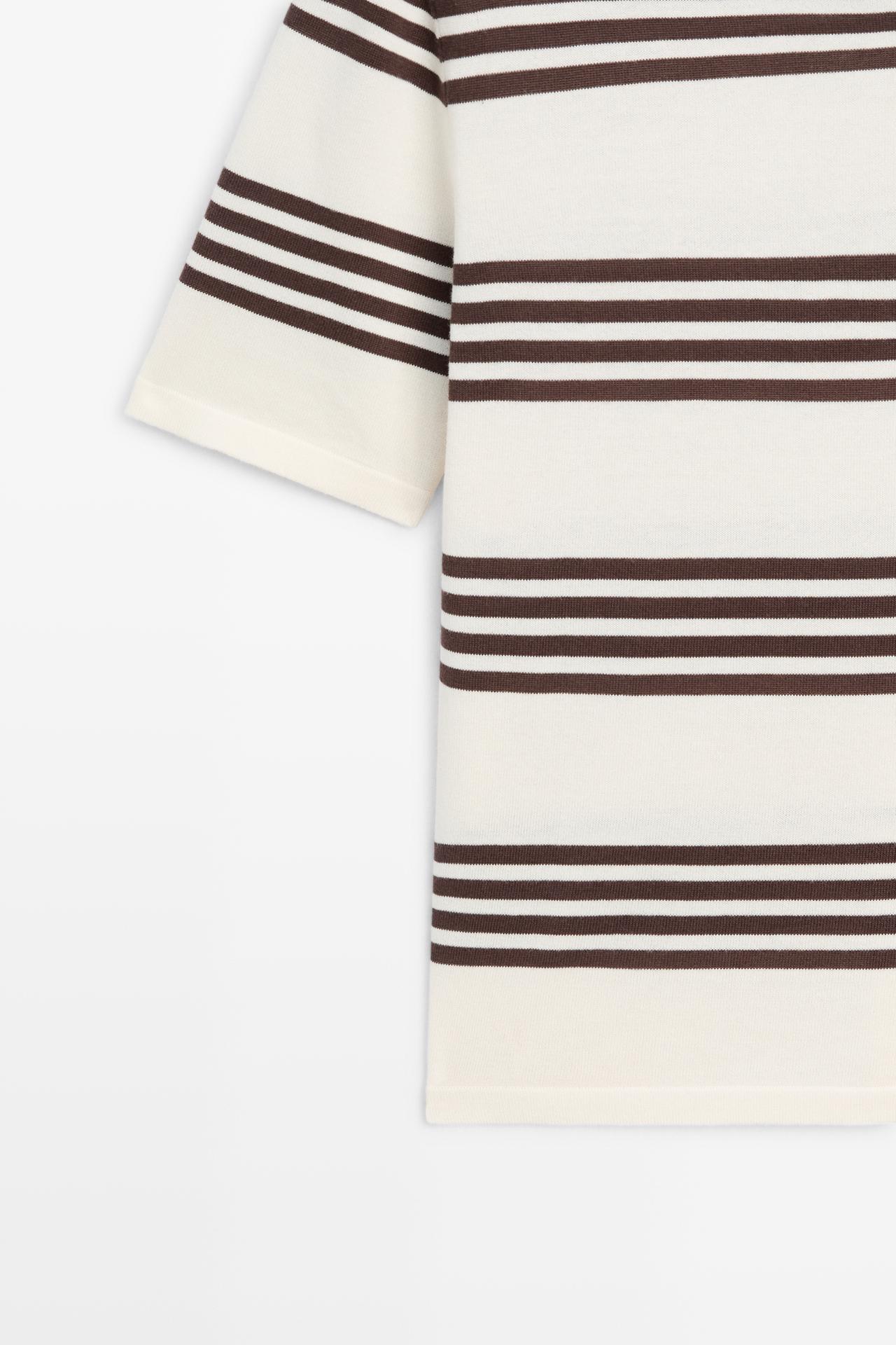 Striped short sleeve knit sweater — BROWN